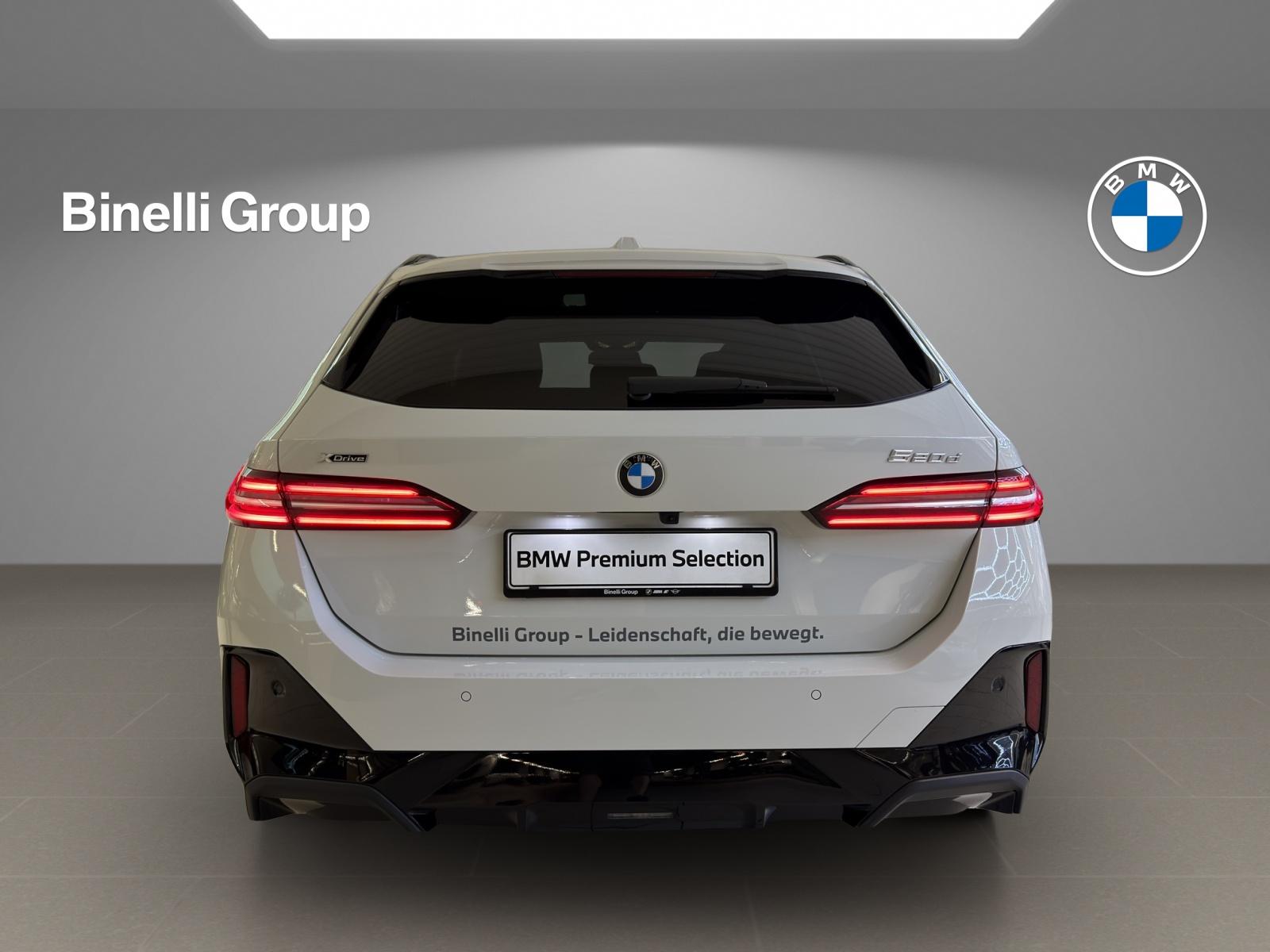 BMW 520d xDrive Touring M-SportPaket-showroom-element-3