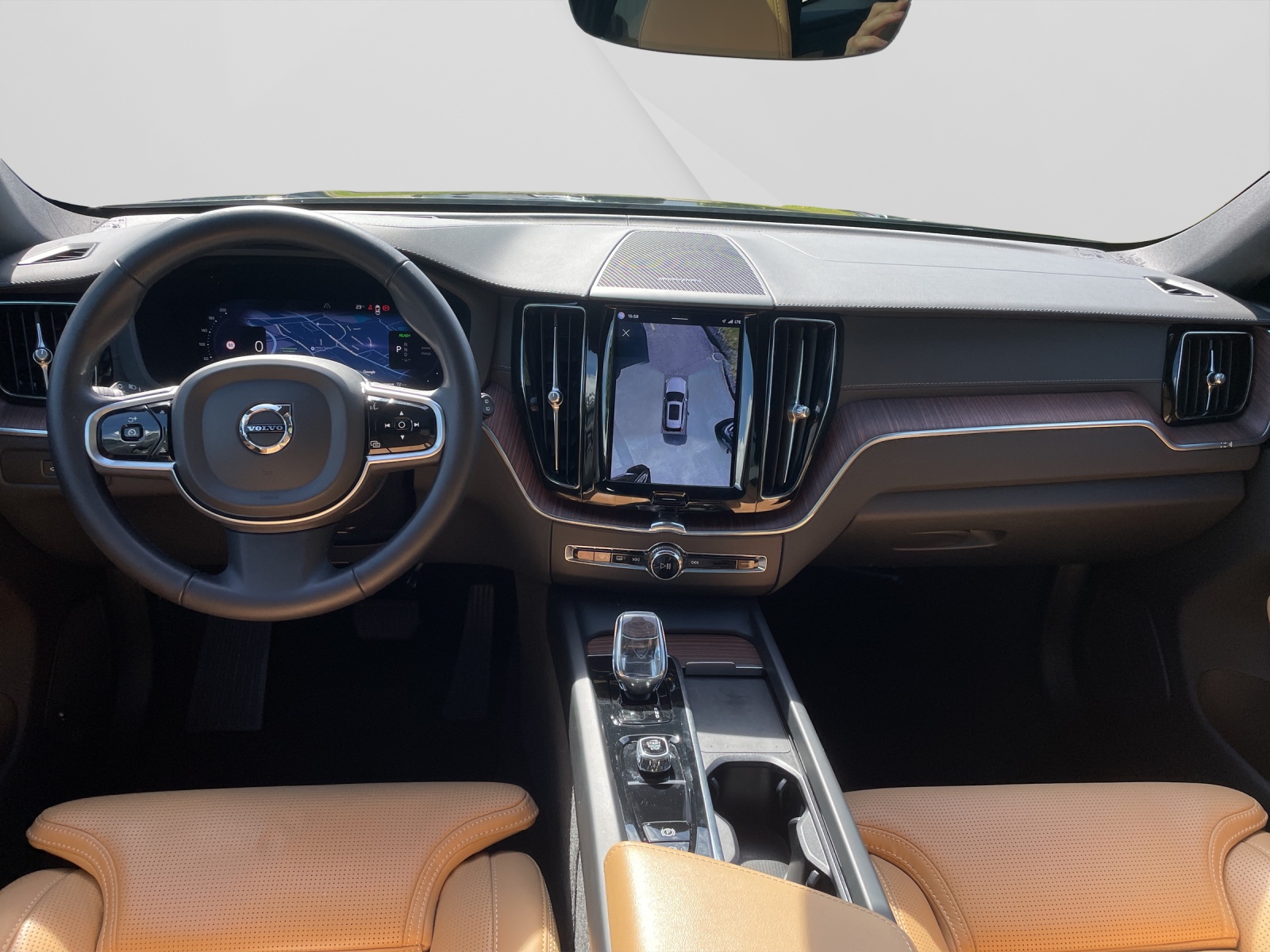 VOLVO XC60 2.0 T6 TE Ultimate Dark eAWD-image-10