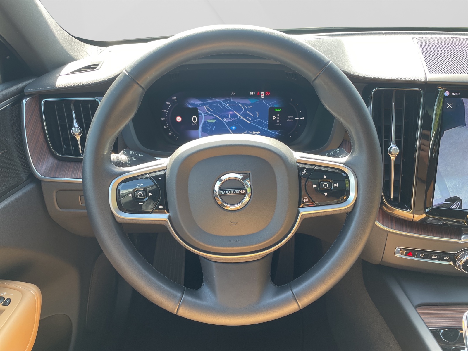 VOLVO XC60 2.0 T6 TE Ultimate Dark eAWD-image-11
