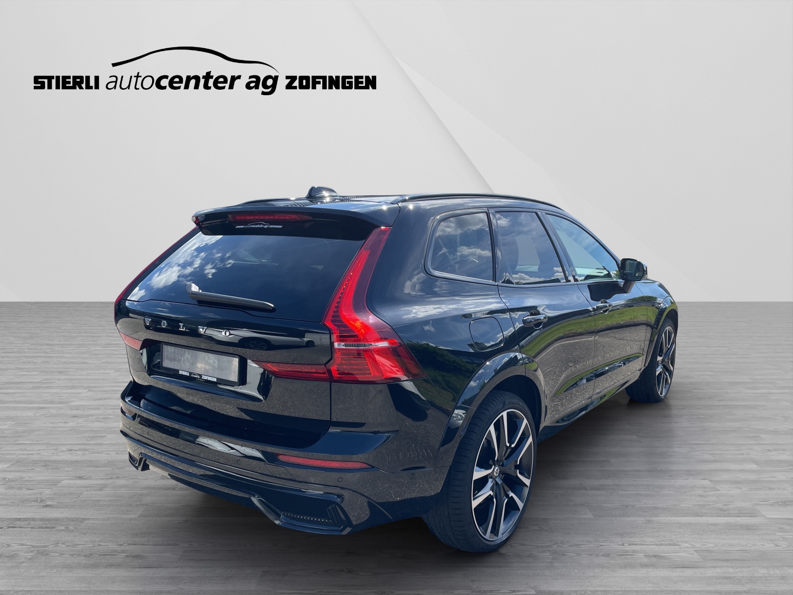 VOLVO XC60 2.0 T6 TE Ultimate Dark eAWD-image-4