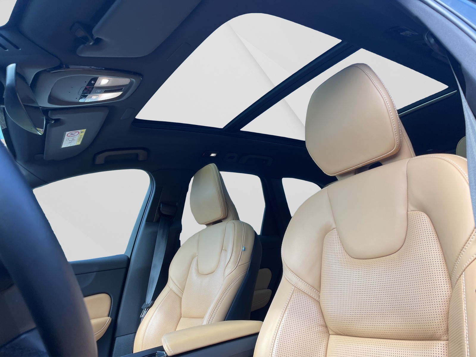 VOLVO XC60 2.0 T6 TE Ultimate Dark eAWD-image-17