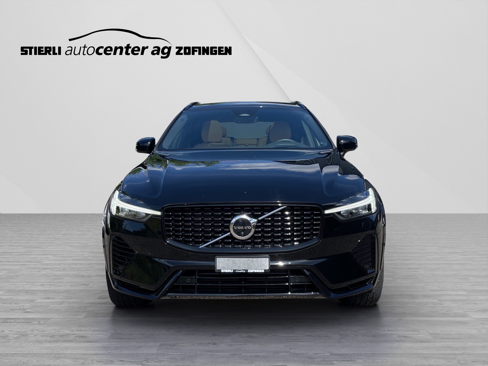 VOLVO XC60 2.0 T6 TE Ultimate Dark eAWD-showroom-element-1