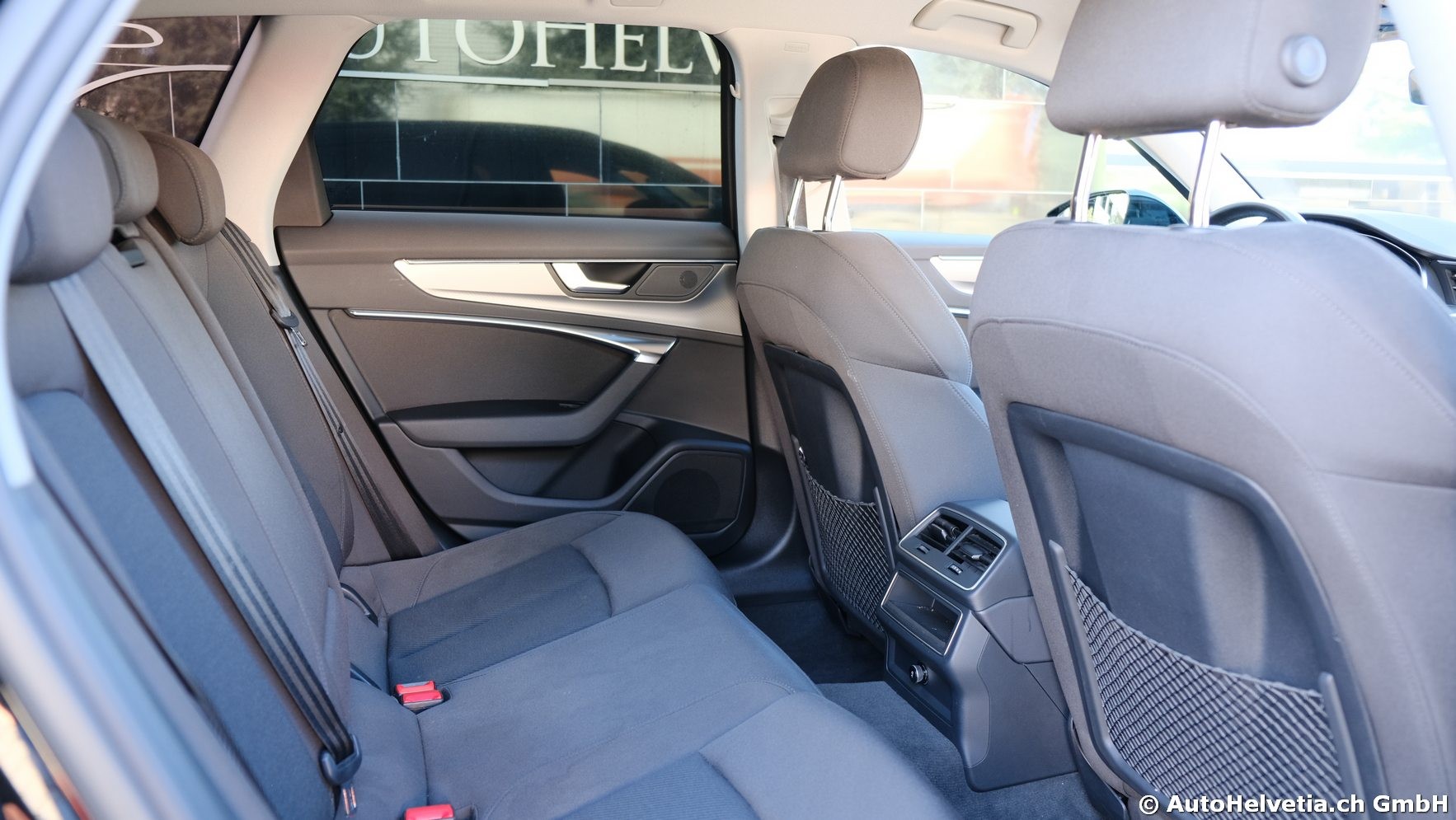AUDI A6 Avant 40 TDI Sport S-tronic-image-13