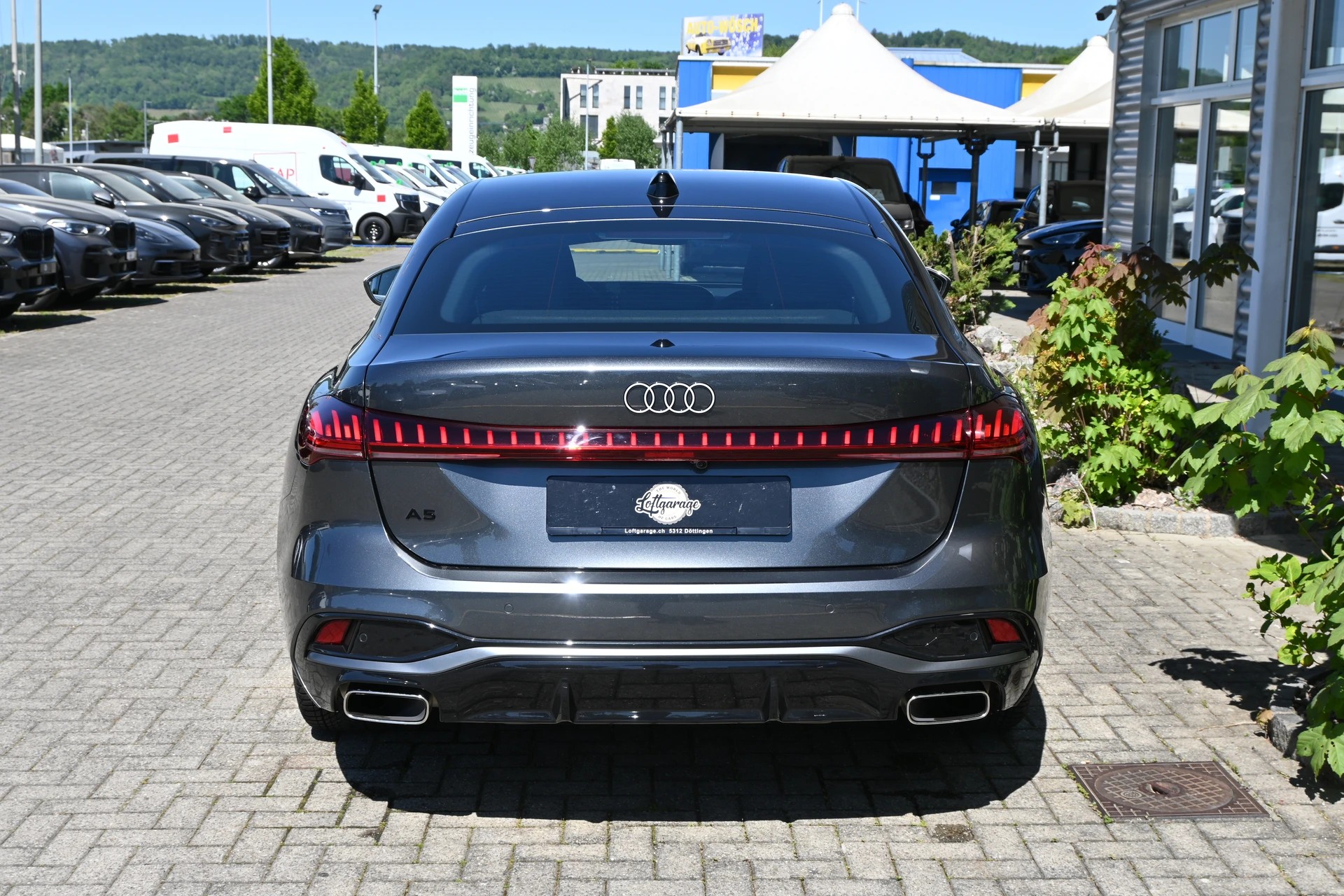 AUDI A5 Limousine 40 TFSI S-Line S tronic 204PS + Werksgarantie 03.2027-showroom-element-3