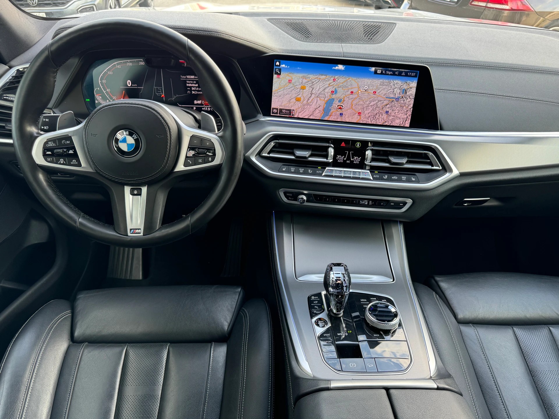 BMW X5 xDrive 40i xLine Steptronic-showroom-element-2