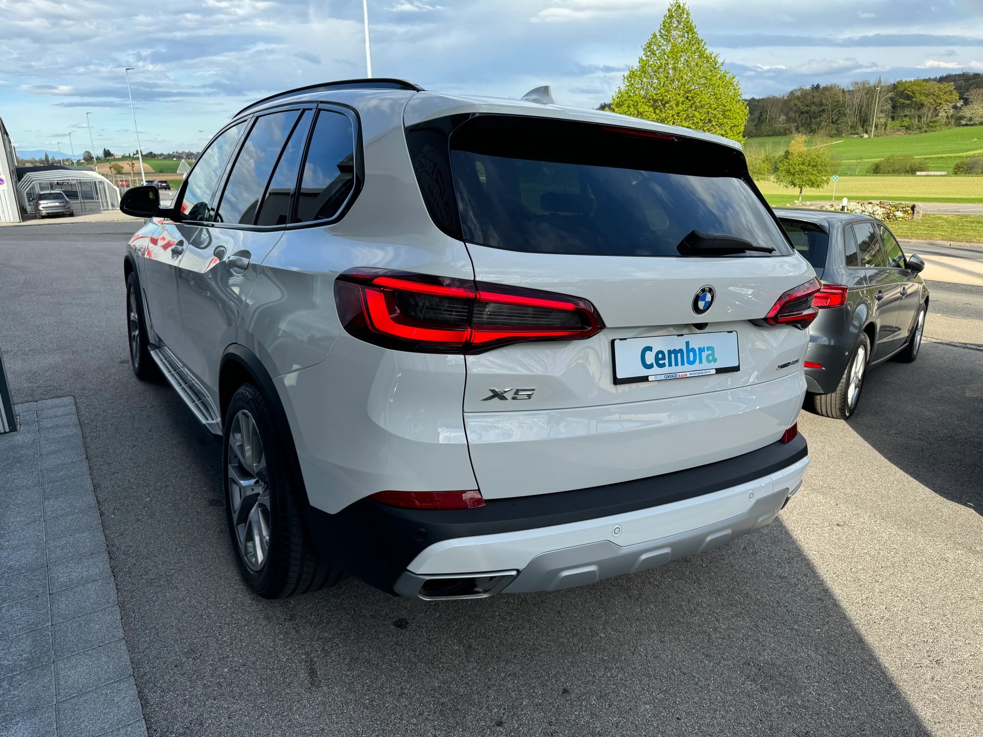 BMW X5 xDrive 40i xLine Steptronic-image-8