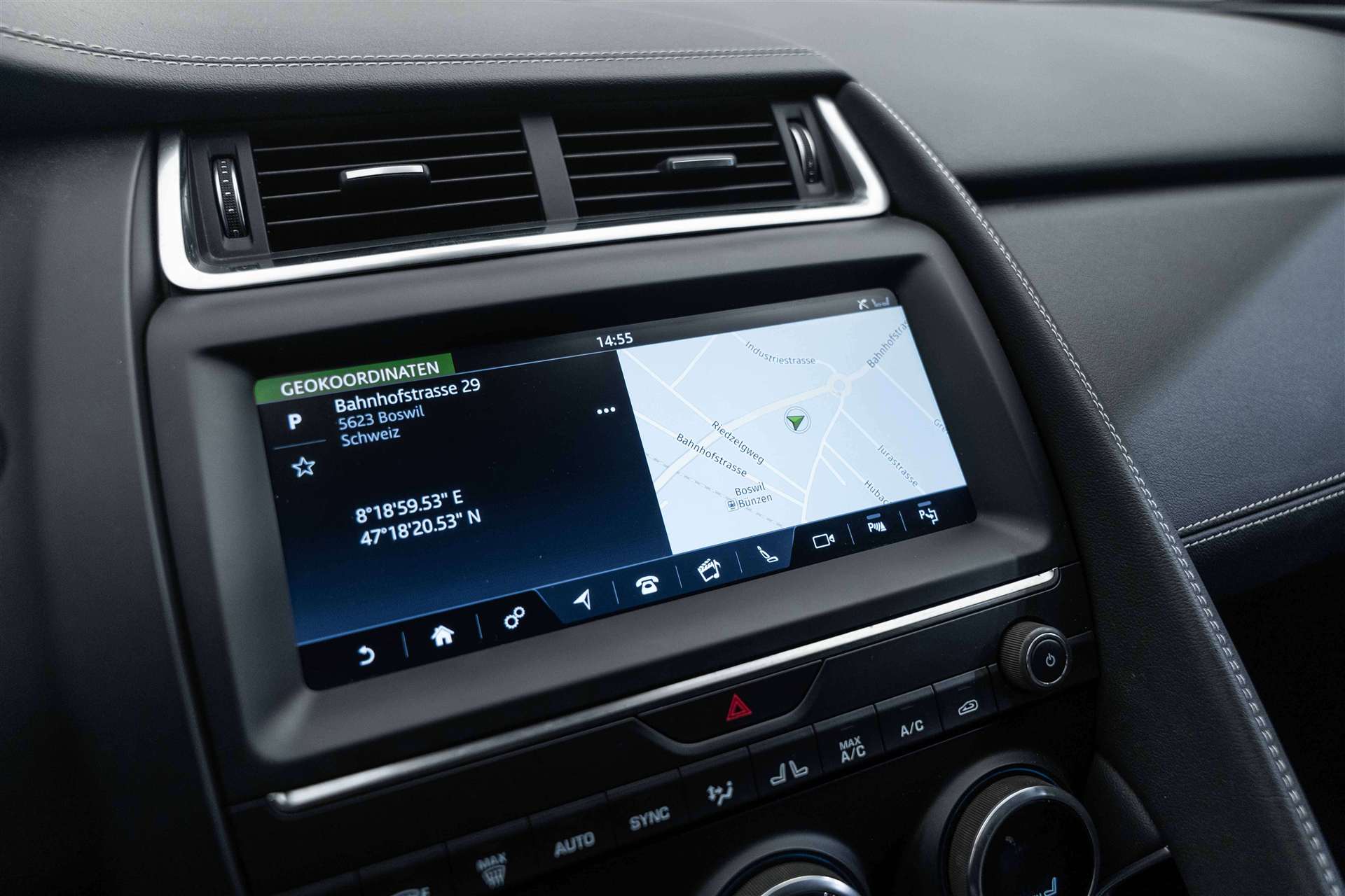 JAGUAR E-Pace 2.0 P250 AWD Automatik-image-22