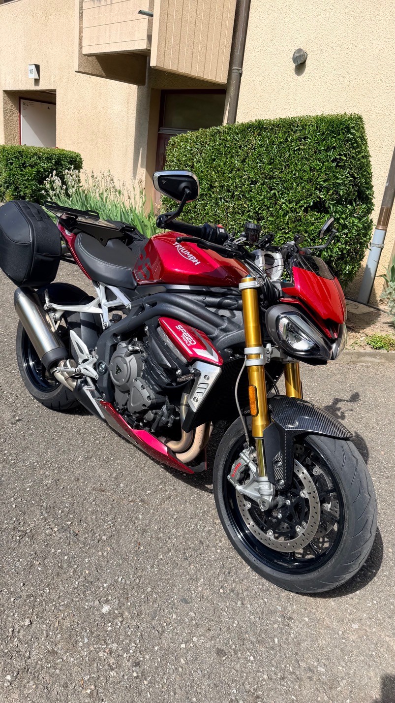 TRIUMPH Speed Triple 1200 RS-image-9