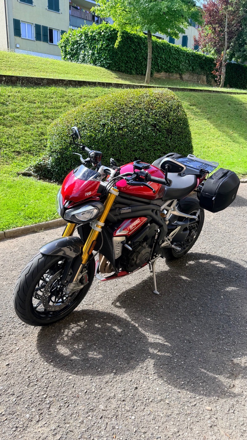 TRIUMPH Speed Triple 1200 RS-image-8
