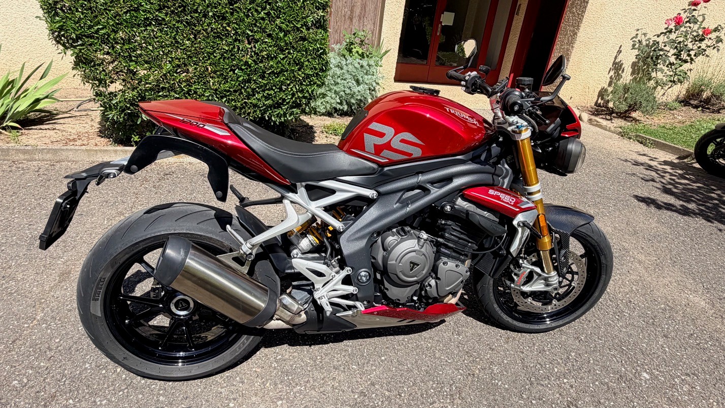 TRIUMPH Speed Triple 1200 RS-image-4