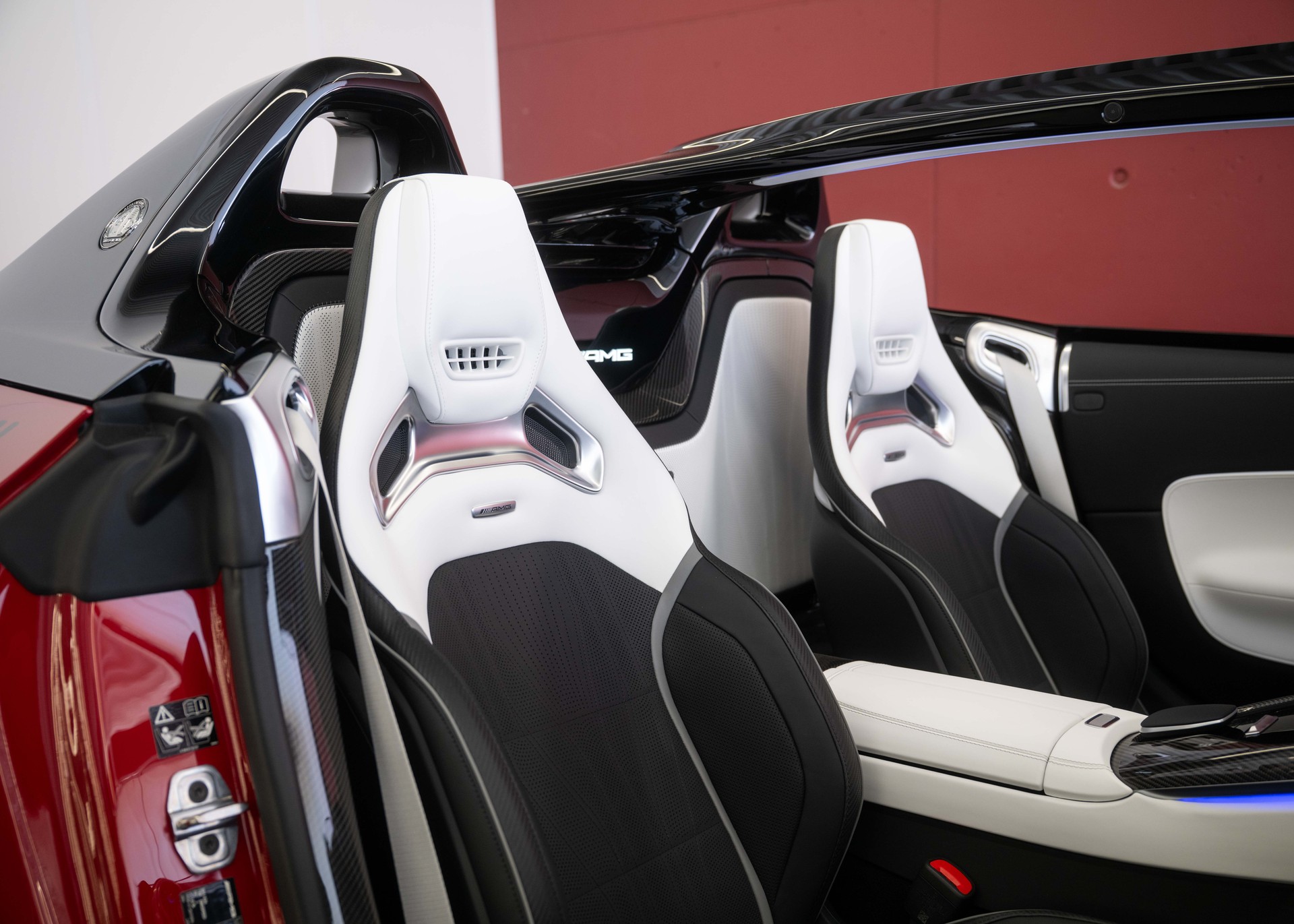 MERCEDES-BENZ PureSpeed (Swiss New car, 1 of 250 worldwide, not registered, Motorsport Styling)-image-25
