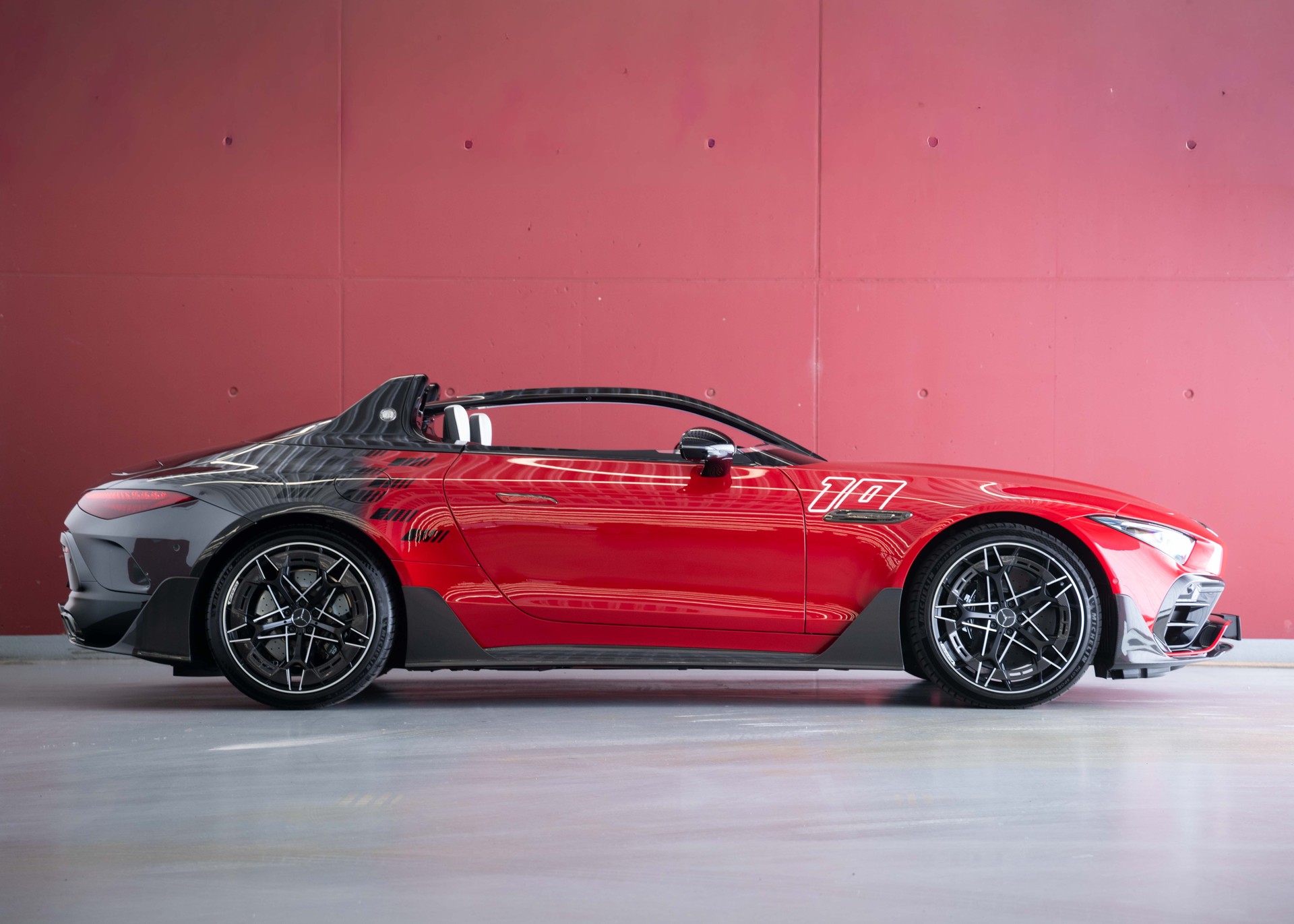 MERCEDES-BENZ PureSpeed (Swiss New car, 1 of 250 worldwide, not registered, Motorsport Styling)-image-6