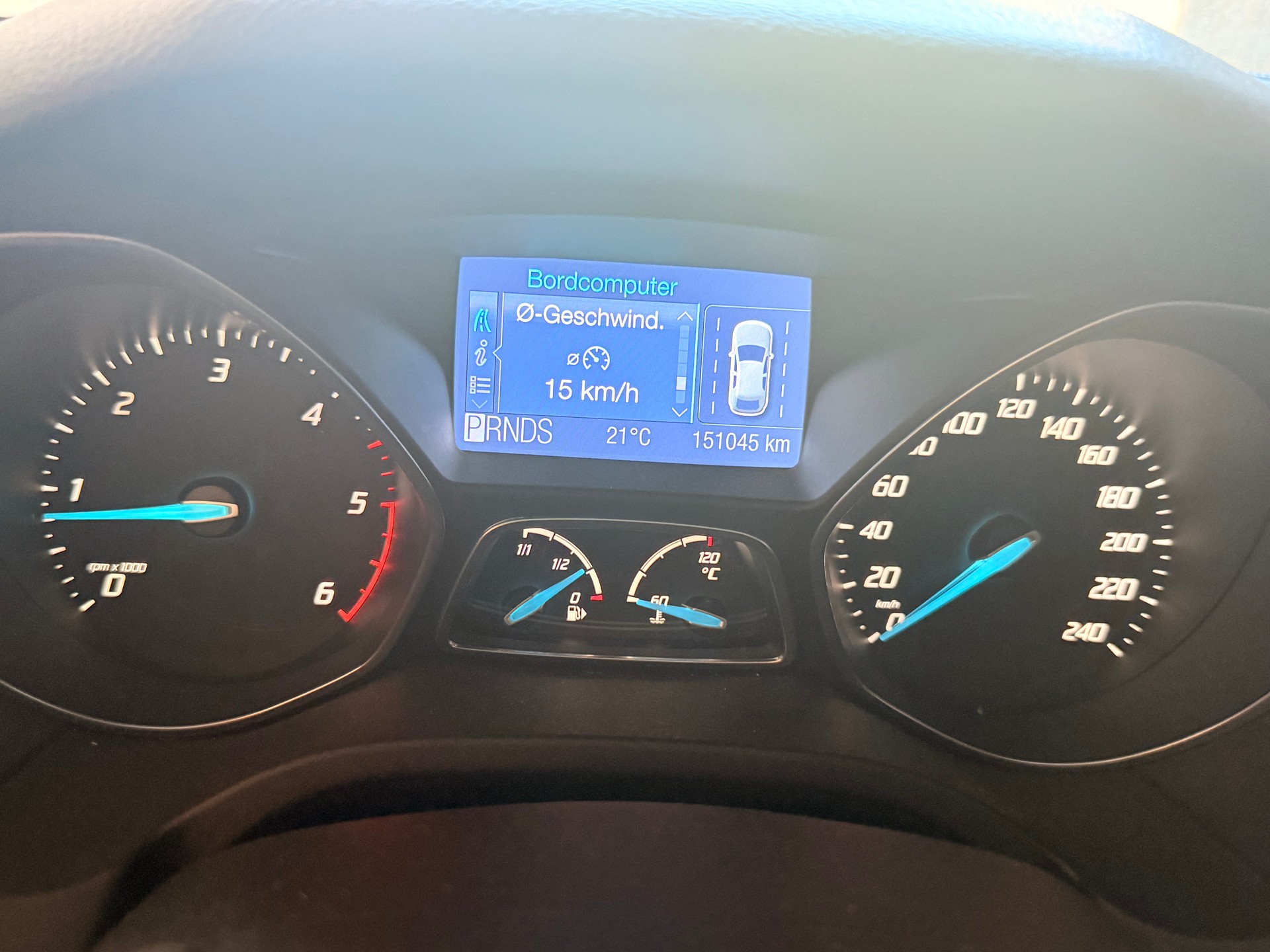 FORD Focus 2.0 TDCi Trend PowerShift-image-10