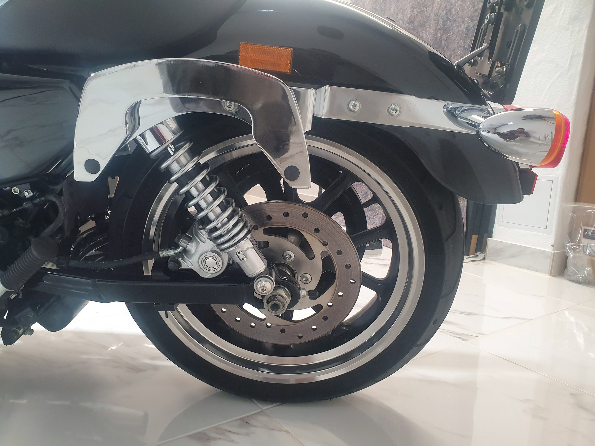 HARLEY-DAVIDSON XL 883 L Sportster Super Low-image-6
