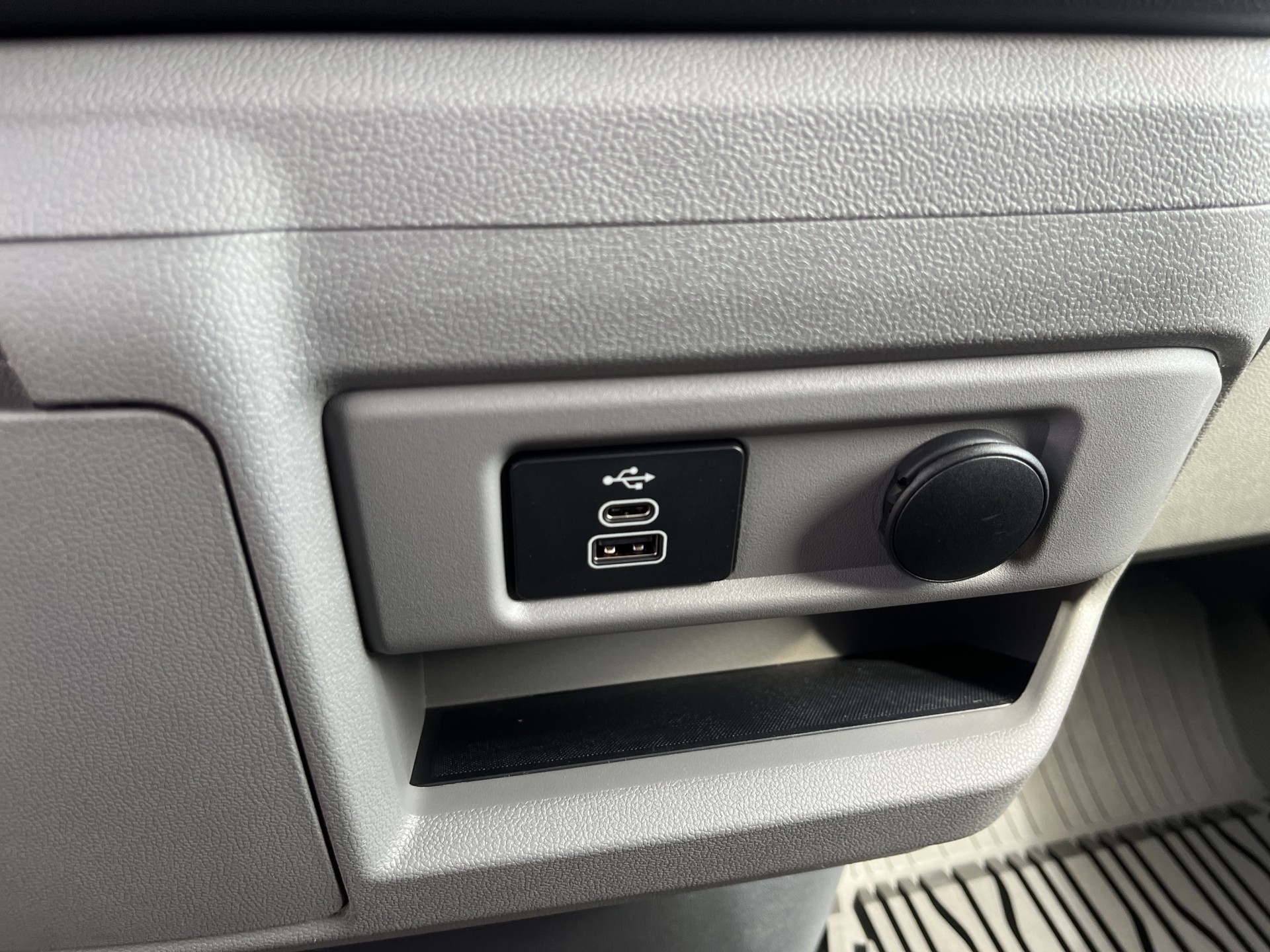 FORD Transit Custom 320 L1H1 Trend Automat, *AHK, Rückfahrkamera, Sitzheizung, Carplay, LED Scheinwerfer*-image-15