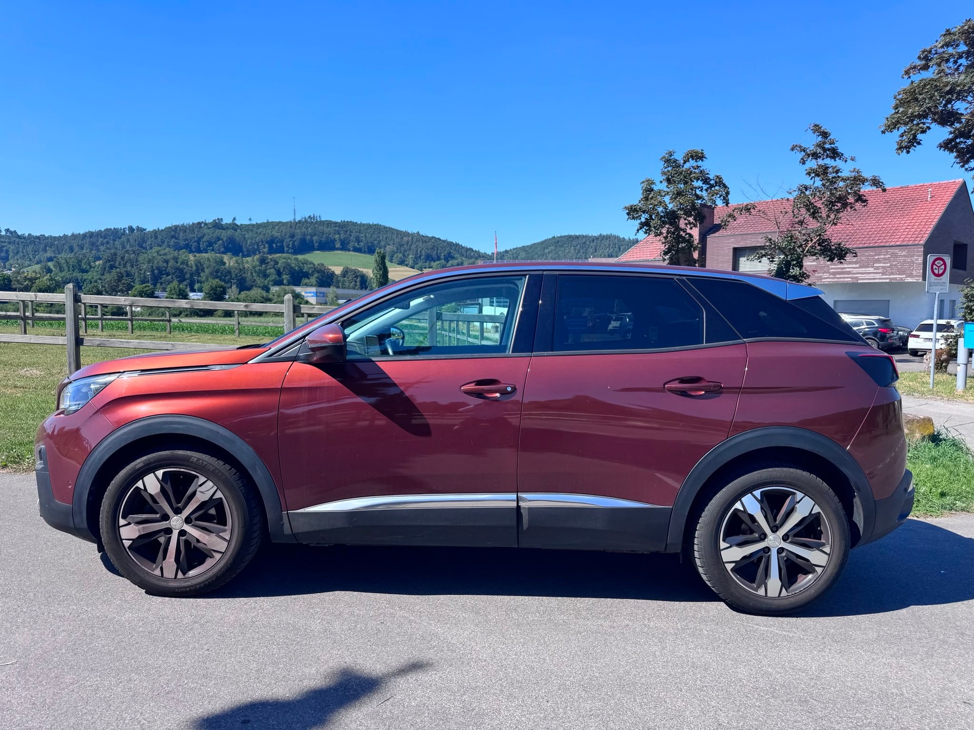 PEUGEOT 1.2 Pure Tech Allure