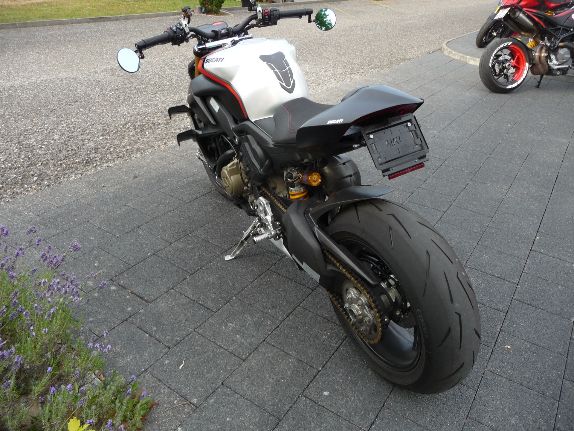 DUCATI Streetfighter V4 SP-image-5