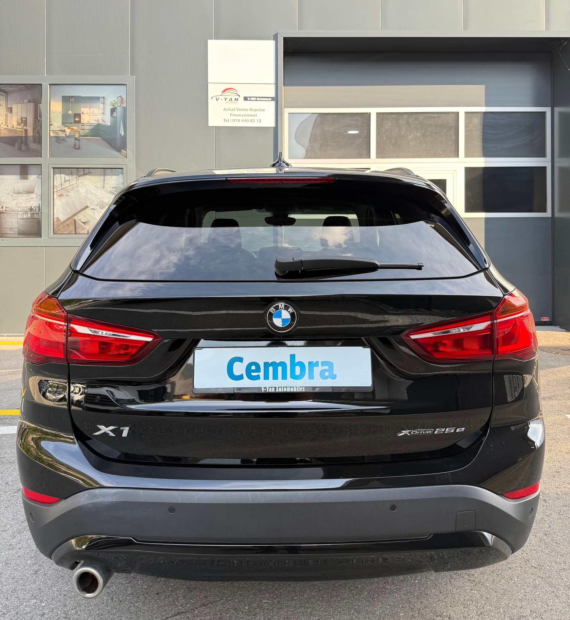 BMW X1 xDrive 25e Sport Line Steptronic-image-4
