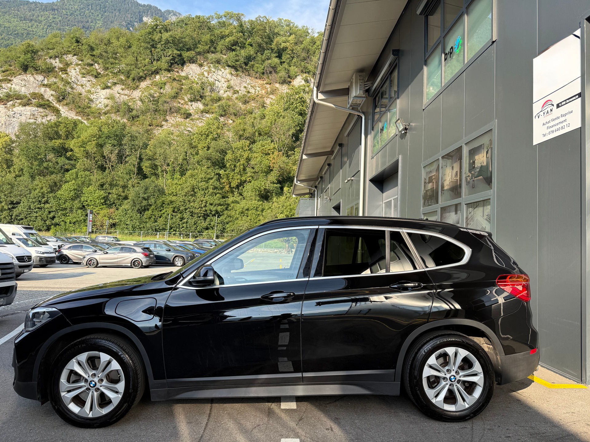 BMW X1 xDrive 25e Sport Line Steptronic-image-3