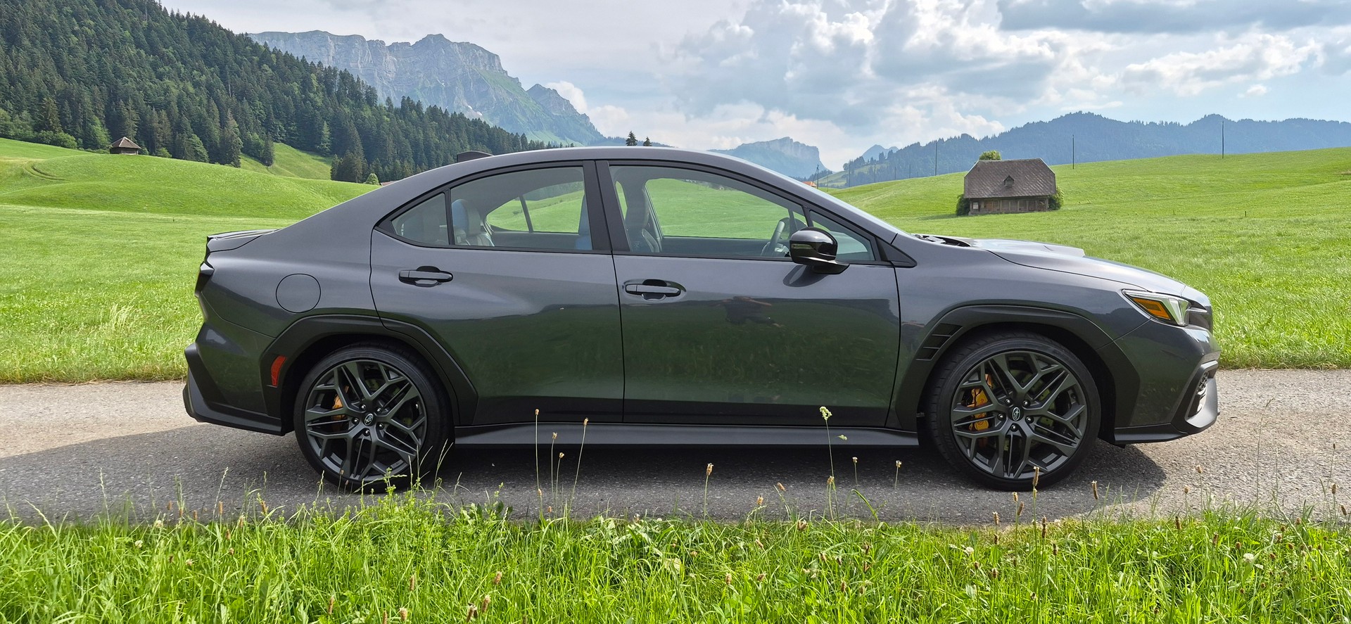 SUBARU WRX tS-showroom-element-3