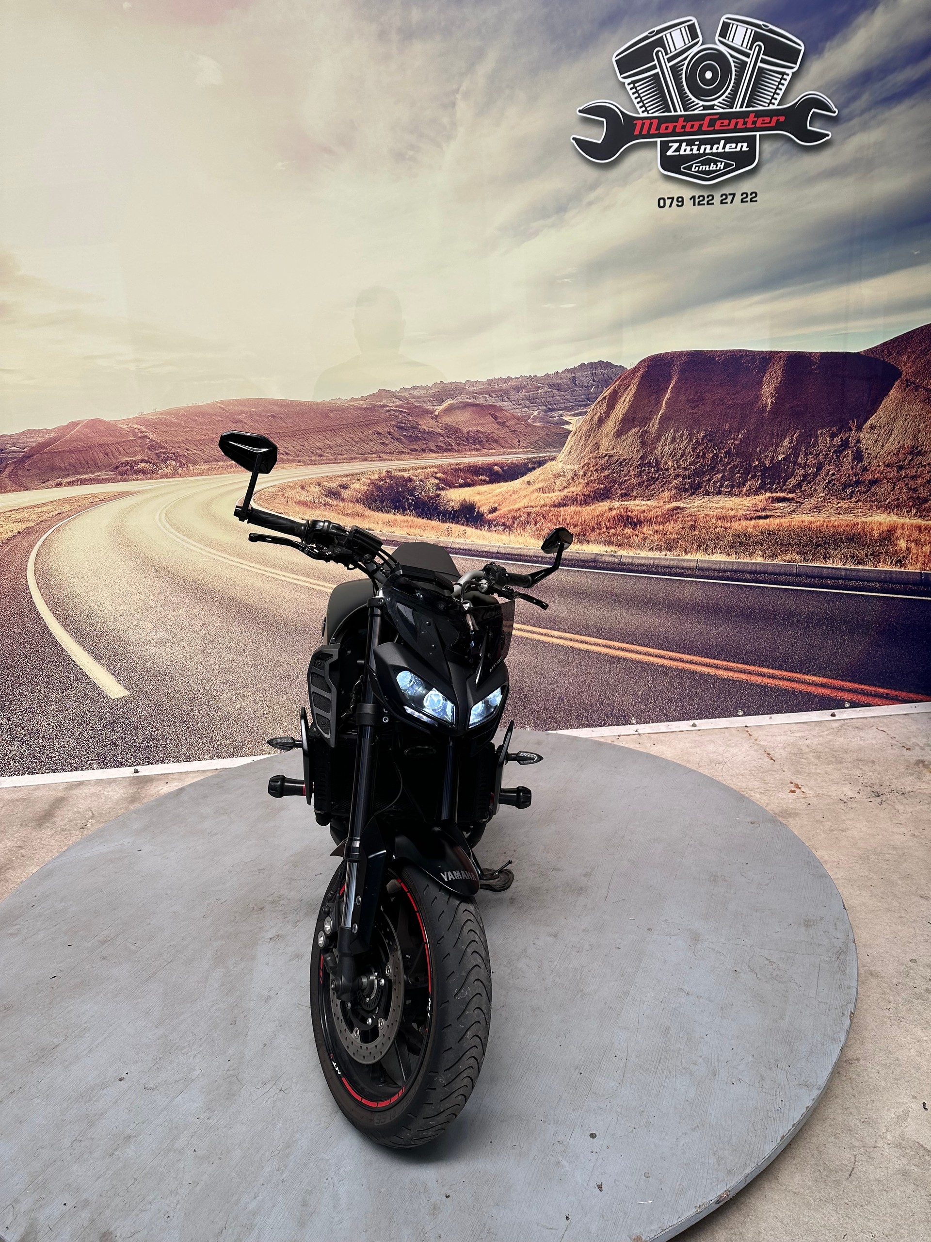 YAMAHA MT-09 ABS Akrapovic 35 kW möglich-image-3