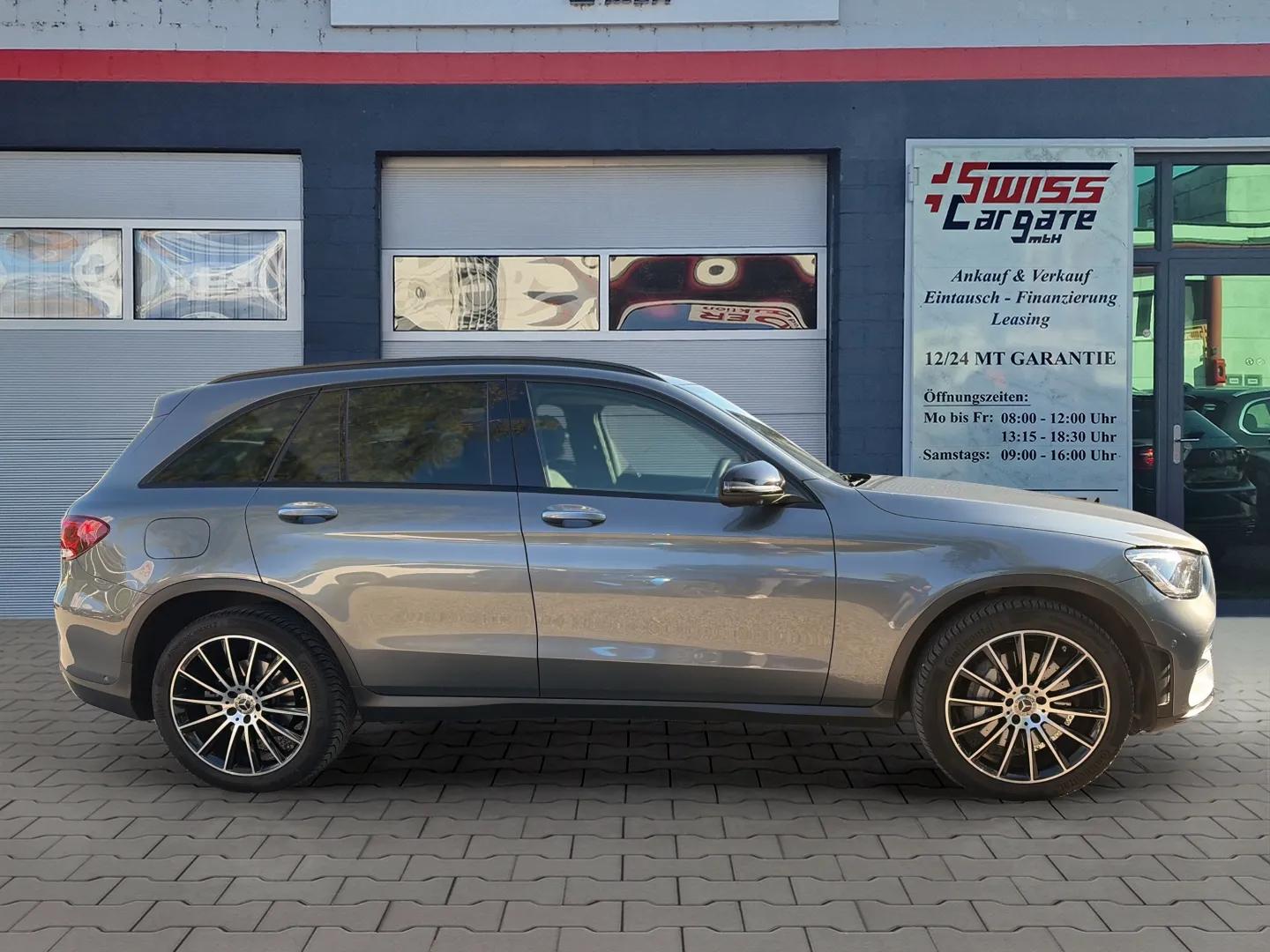 MERCEDES-BENZ GLC 300 d AMG Line 4Matic 9G-Tronic mit AHK & Panoramadach-image-8