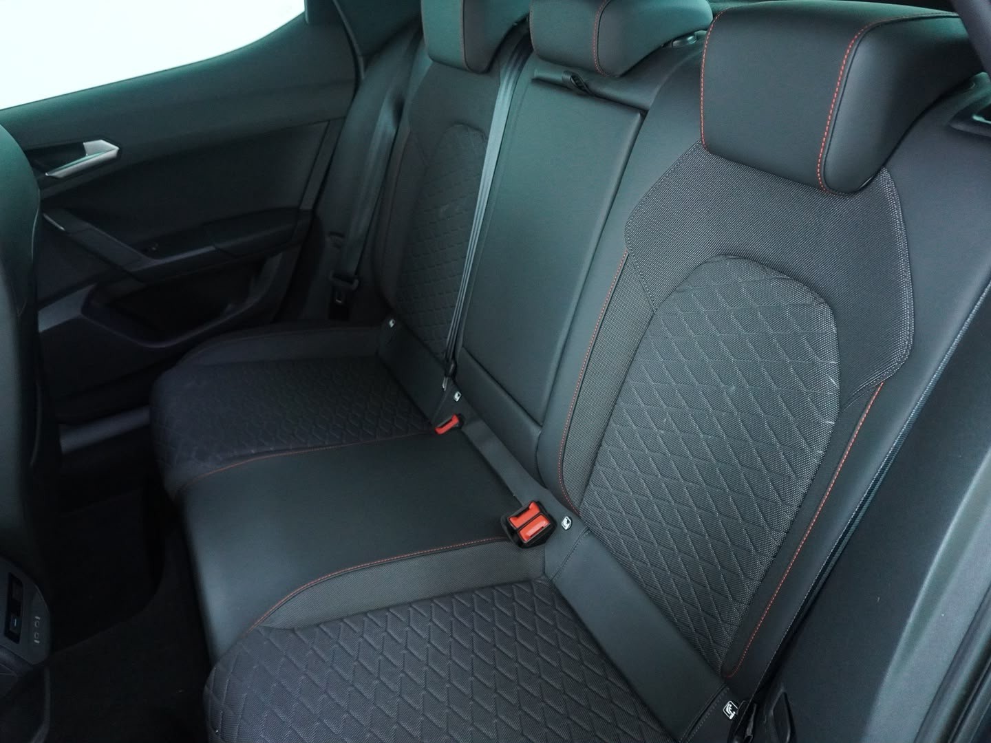 SEAT Leon 1.4 eHybrid pHEV DSG Hola FR-image-4