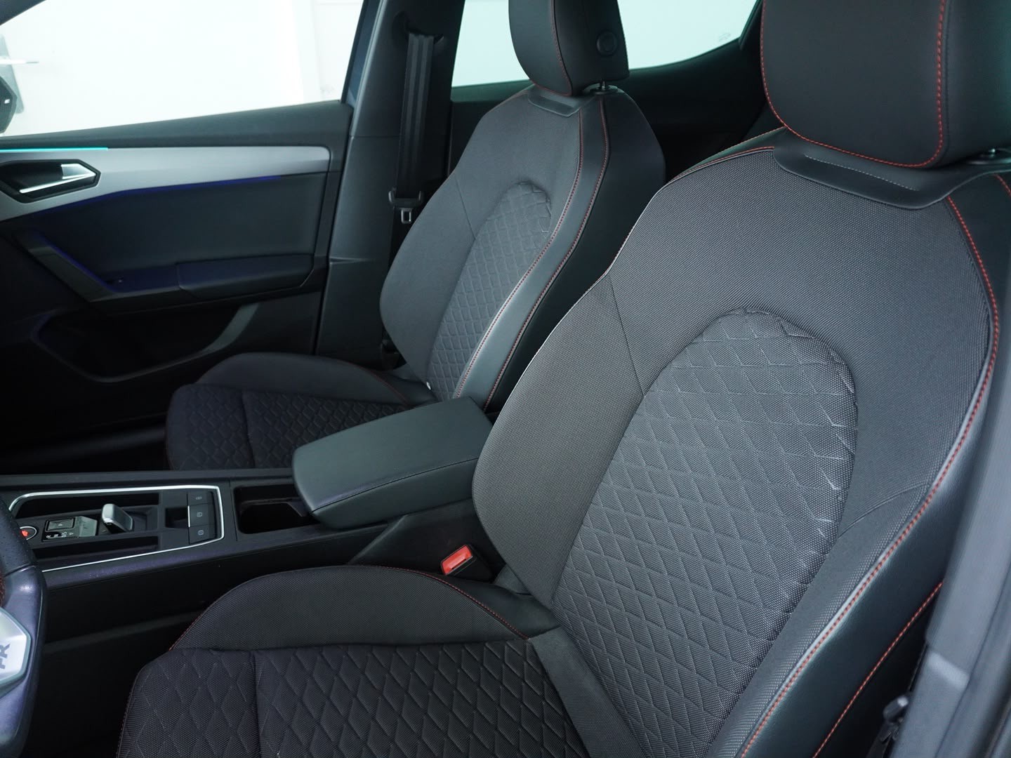 SEAT Leon 1.4 eHybrid pHEV DSG Hola FR-showroom-element-3