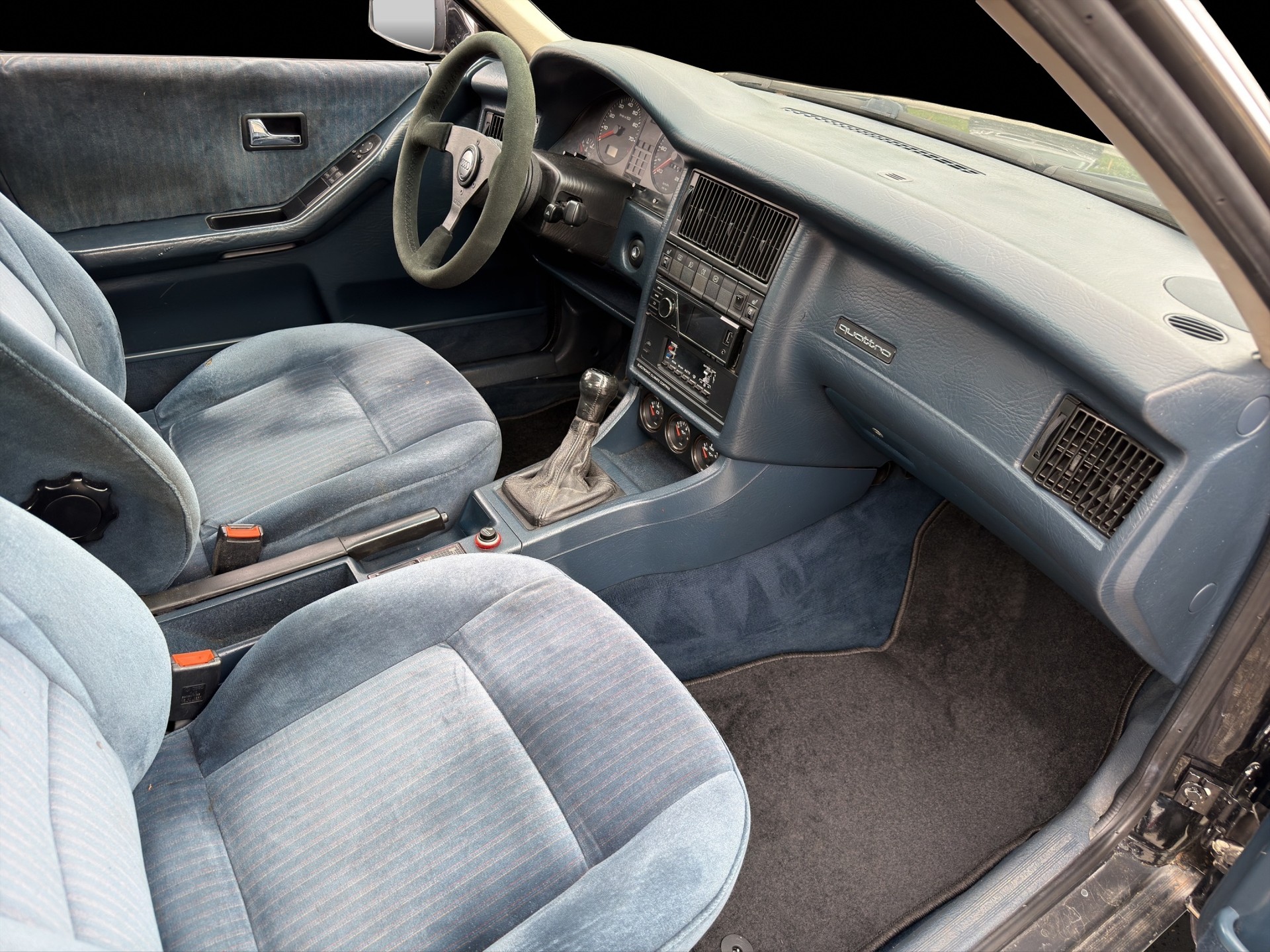 AUDI 90 2.3 E 20V quattroSport-image-8