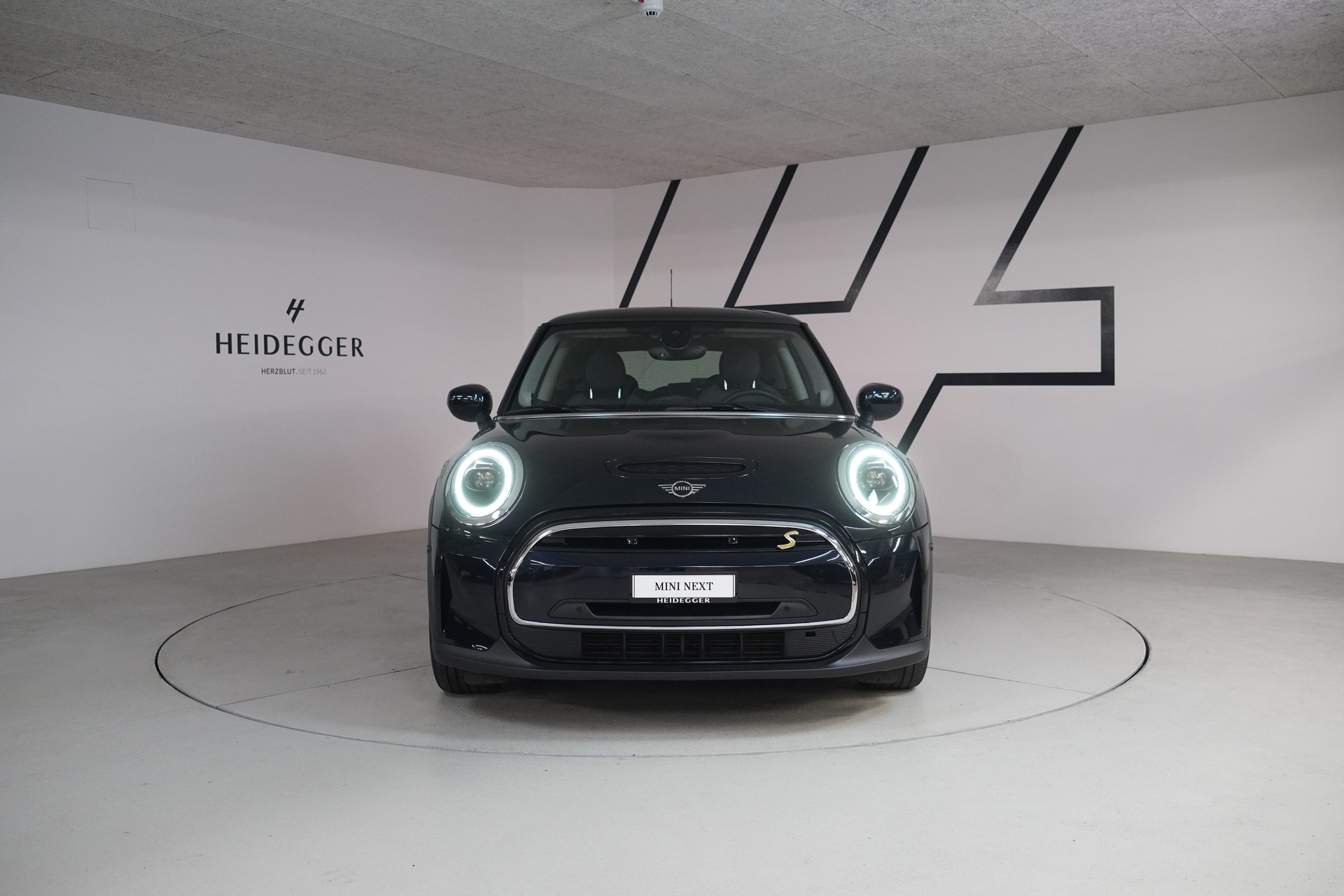 MINI Cooper SE Mosaert Edition-showroom-element-2