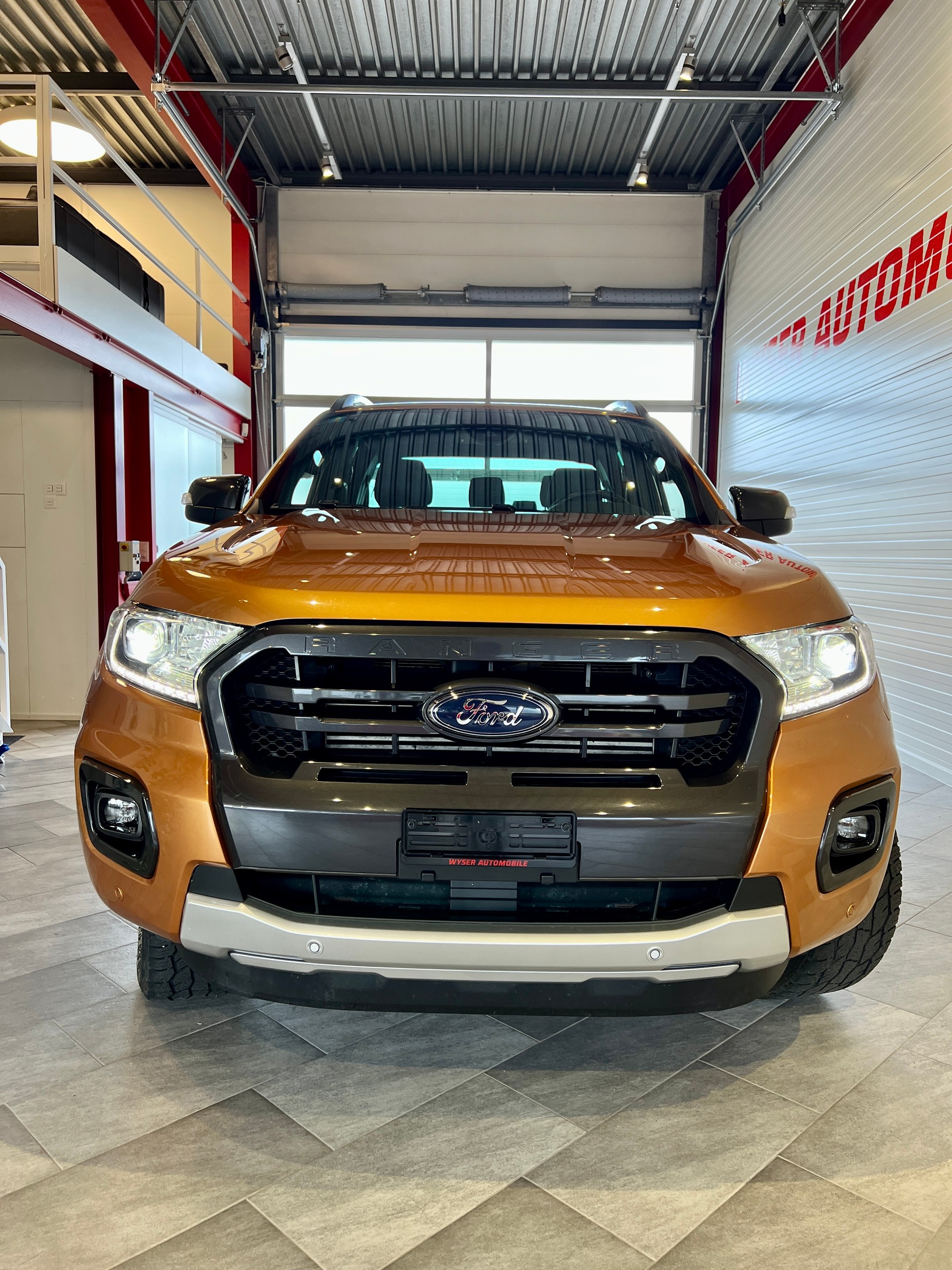 FORD Ranger Wildtrak 2.0 Eco Blue 4x4 A-showroom-element-2