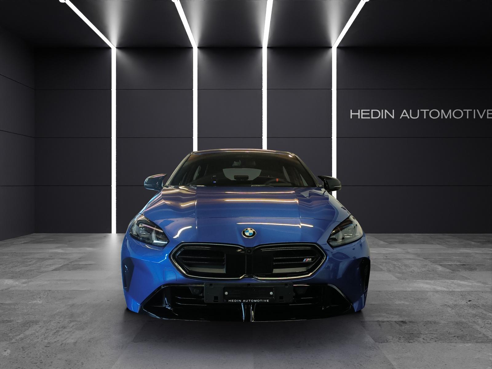 BMW M135i xDrive-image-7