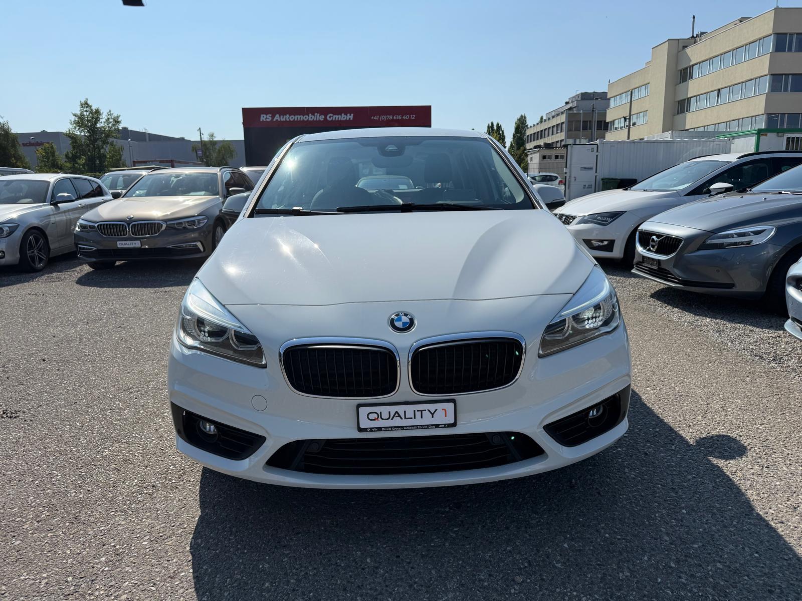 BMW 218d xDrive Active Tourer-showroom-element-1