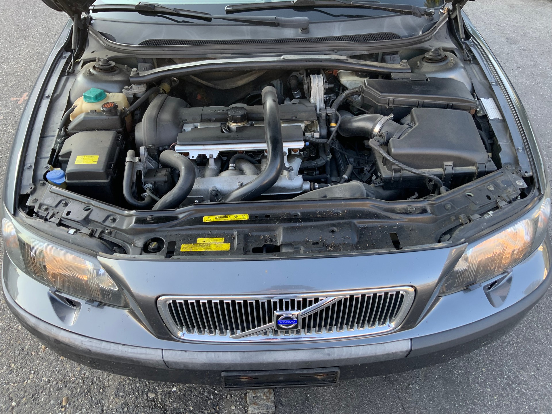 VOLVO Volvo V70 2.5 T AWD-image-8