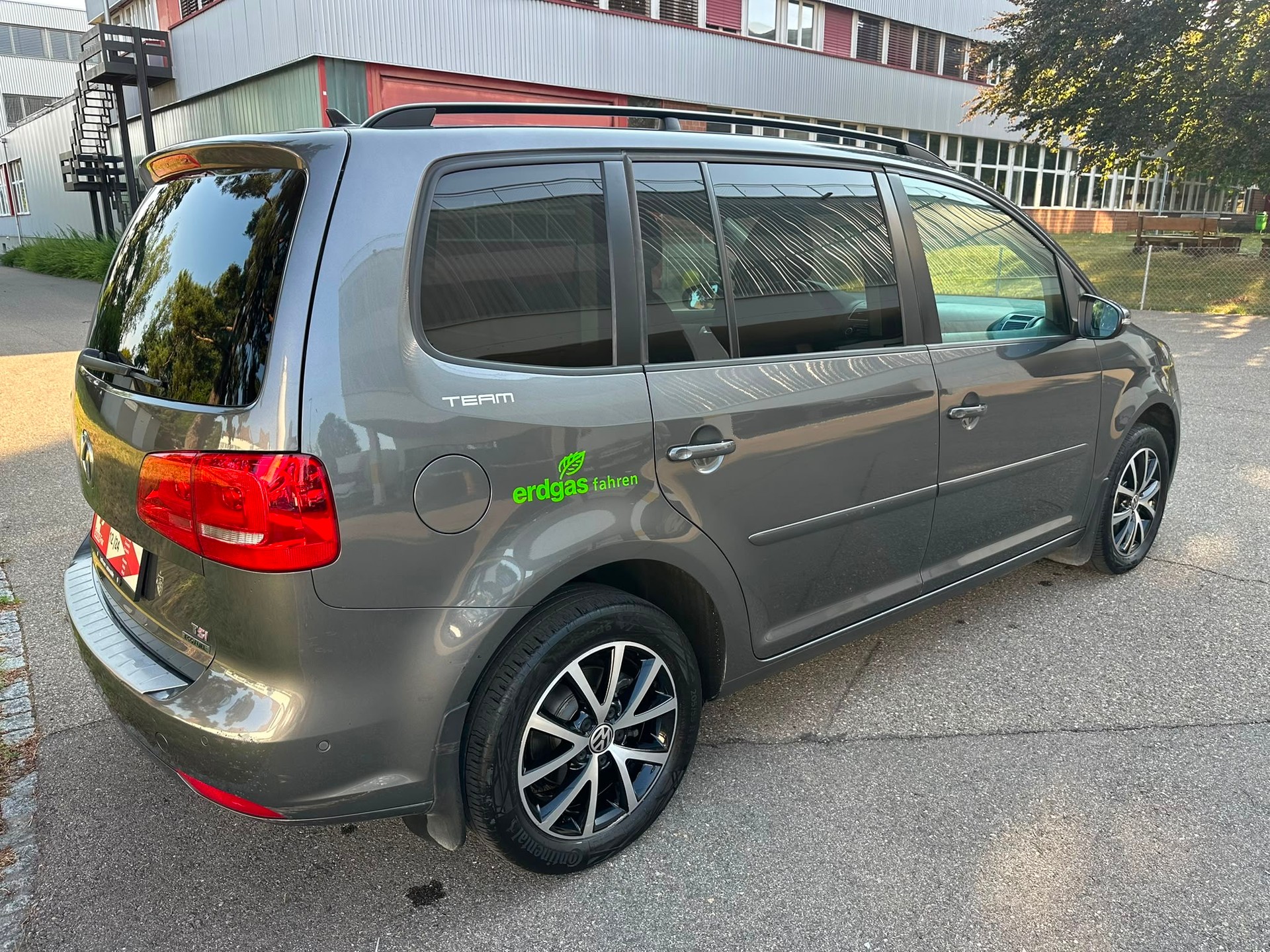 VW Touran 1.4 TSI EcoFuel Comfortline DSG-image-3