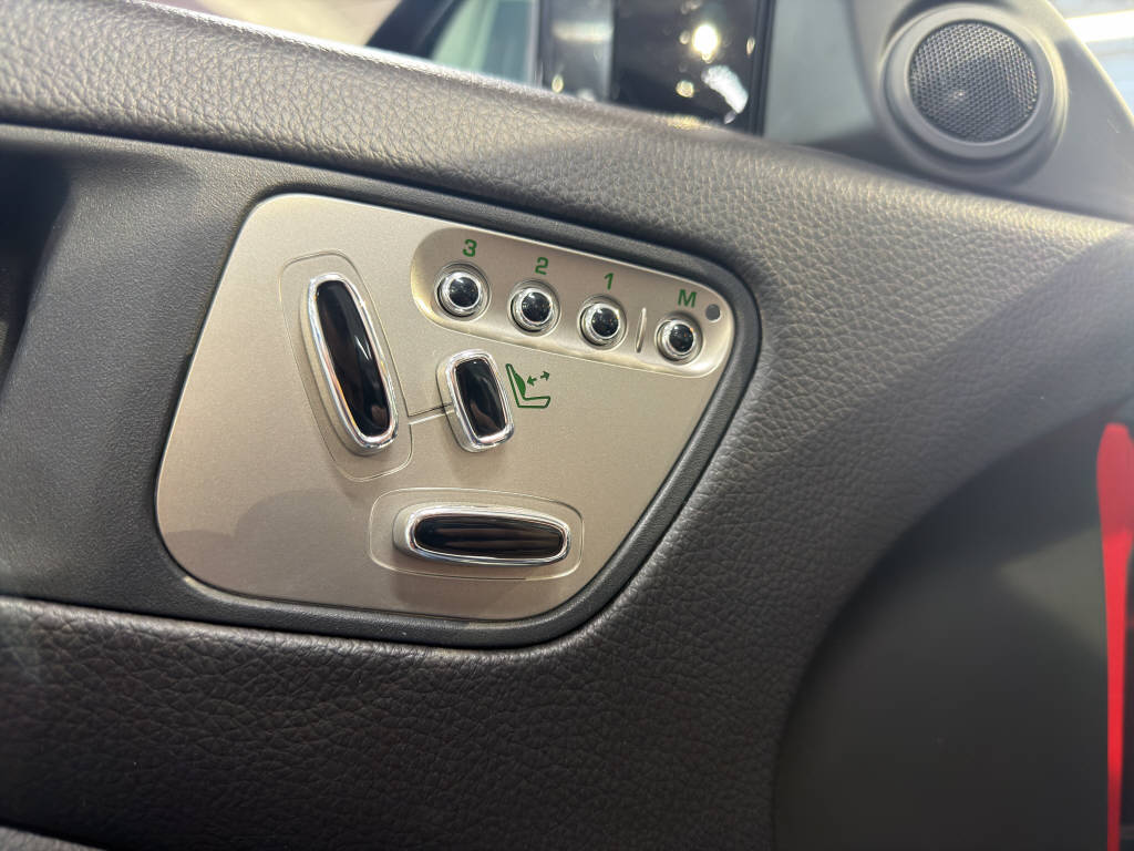 JAGUAR XKR Convertible 5.0 V8 Supercharged-image-12