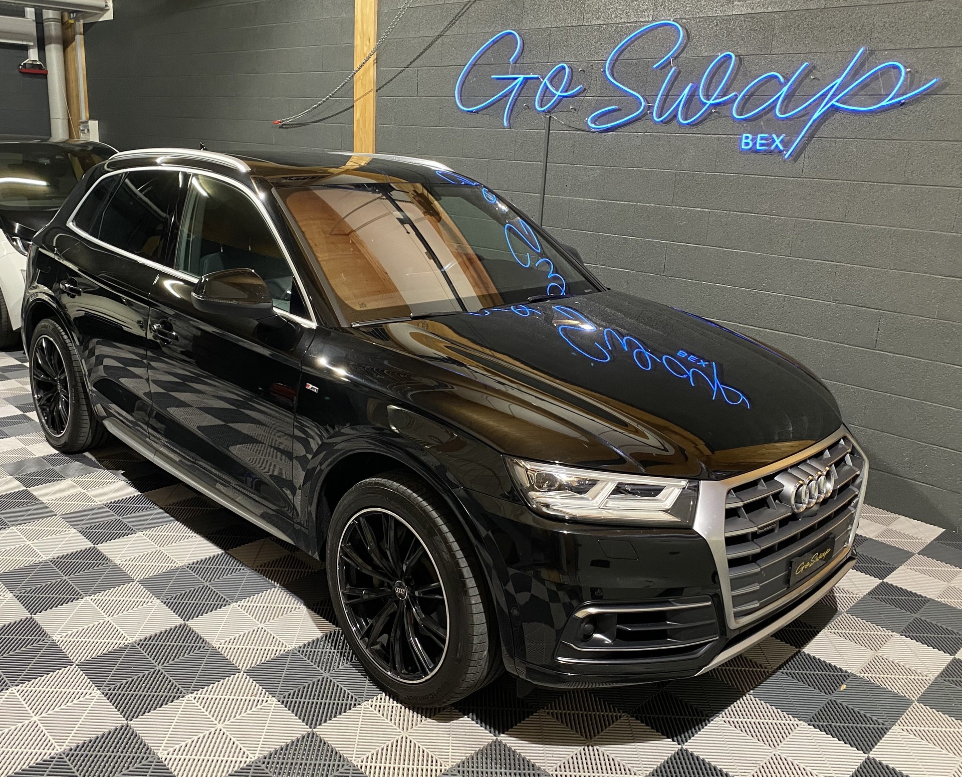 AUDI Q5 3.0 TDI sport quattro tiptronic