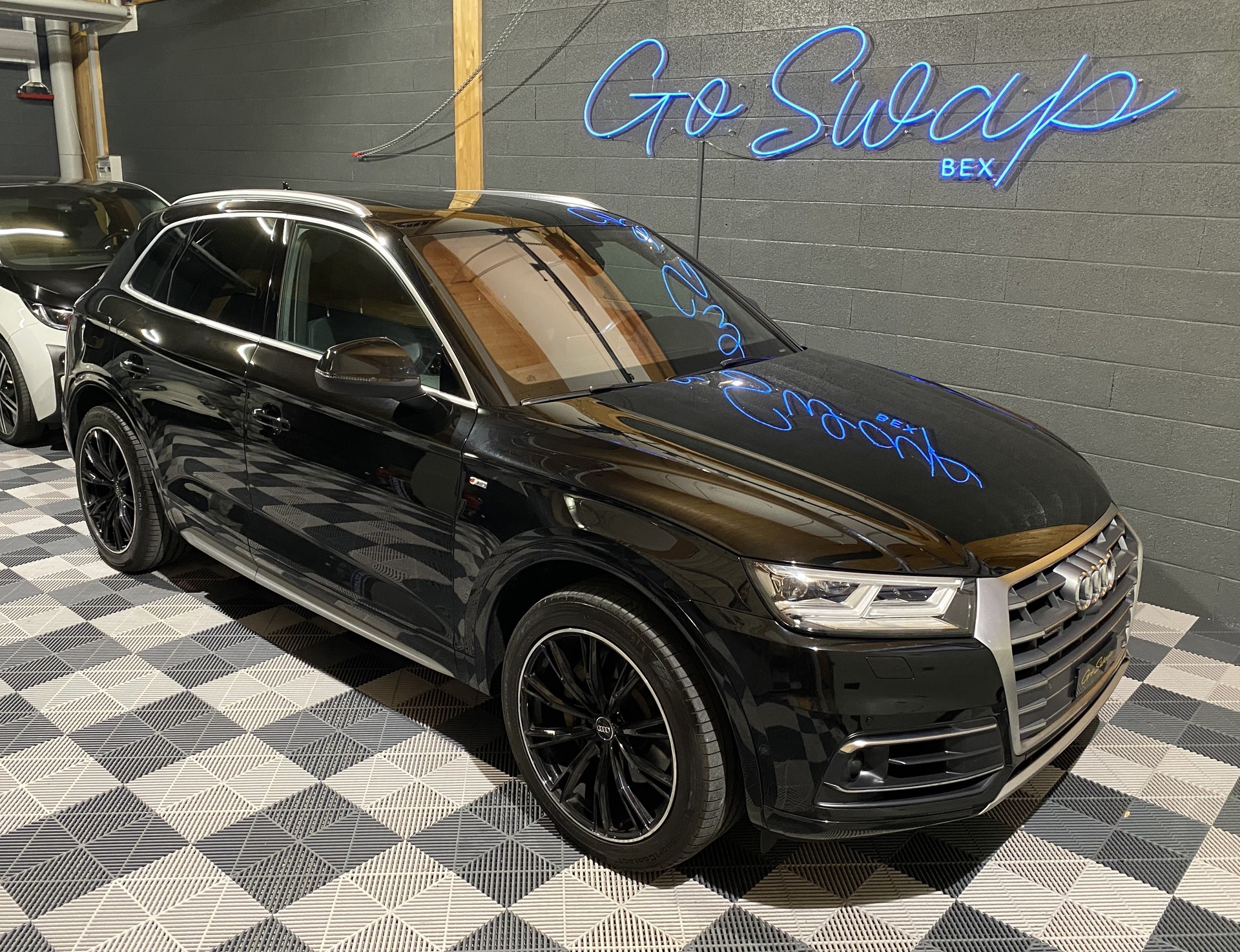 AUDI Q5 3.0 TDI sport quattro tiptronic-showroom-element-1