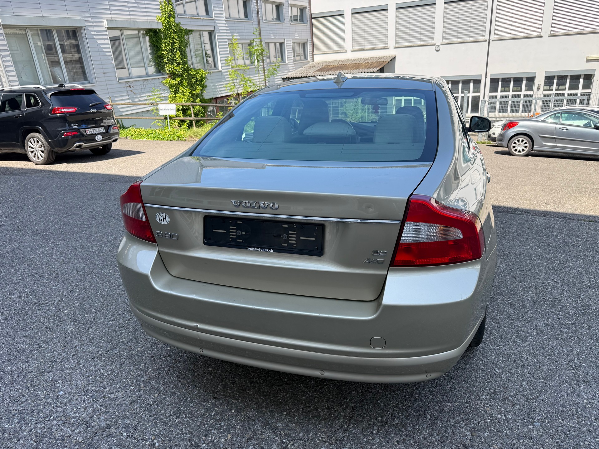 VOLVO S80 3.2 AWD Momentum Geartronic-image-4