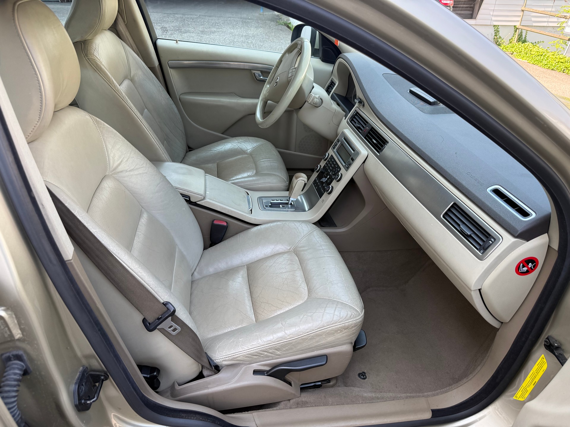 VOLVO S80 3.2 AWD Momentum Geartronic-image-9