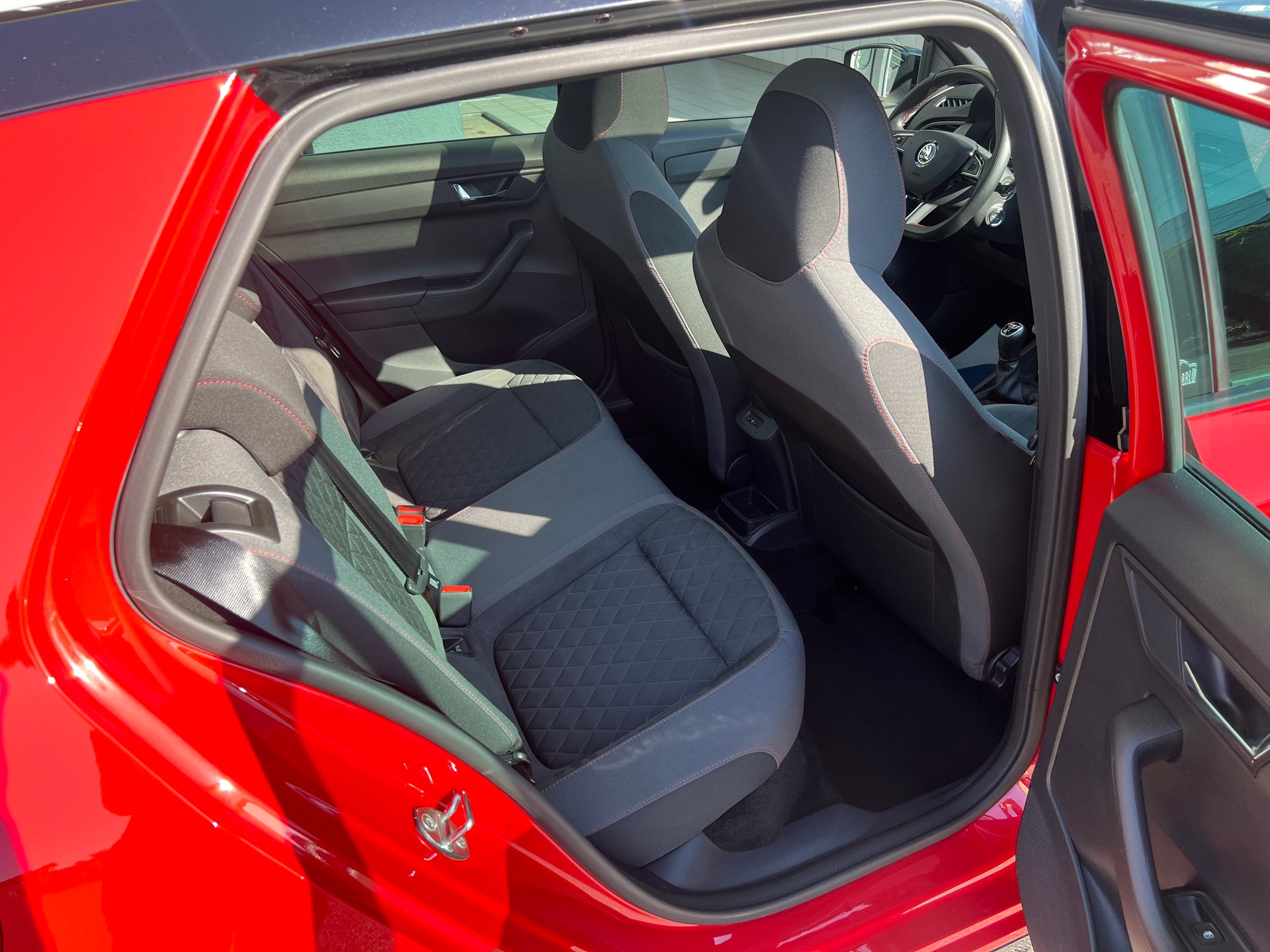 SKODA Fabia 1.0 TSI Monte Carlo-image-12