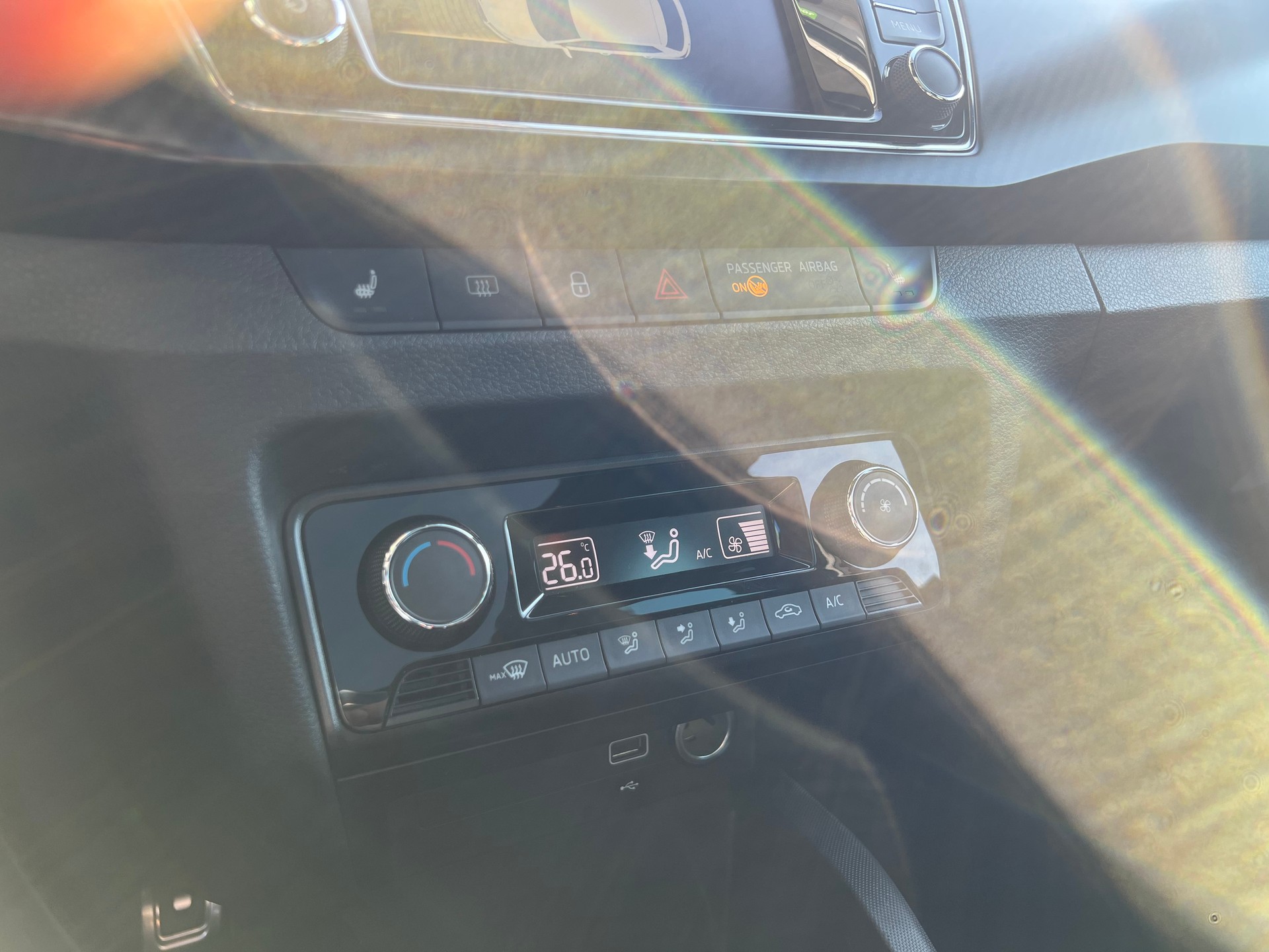 SKODA Fabia 1.0 TSI Monte Carlo-image-15