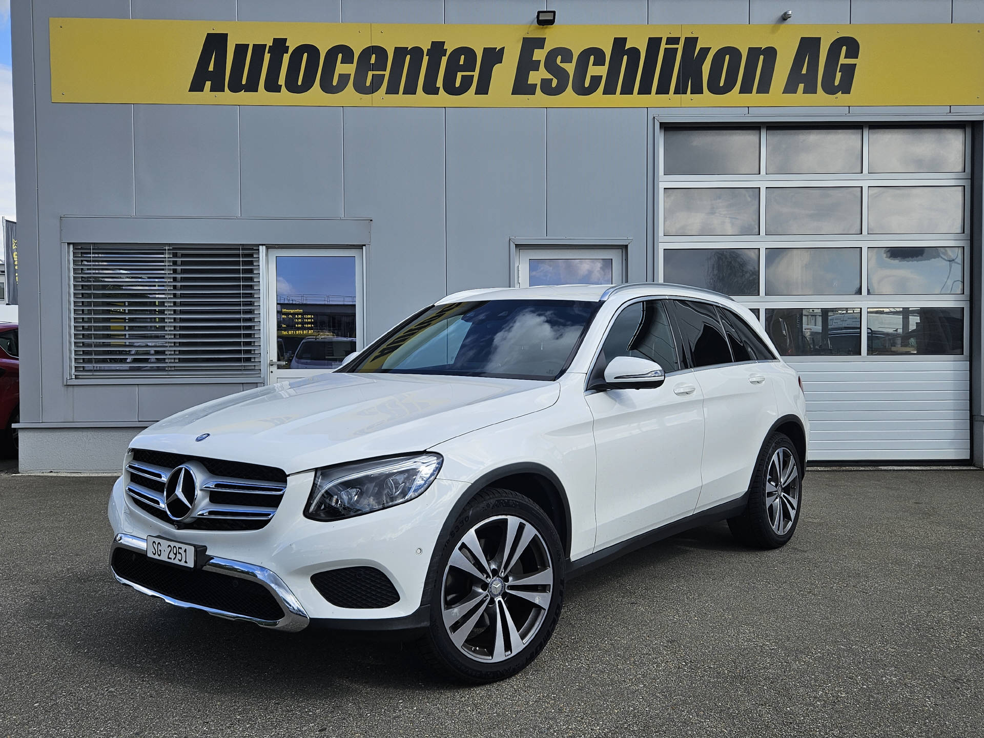MERCEDES-BENZ GLC 250 d Exclusive 4m * Frisch ab MFK * Top Ausstattung *-showroom-element-1