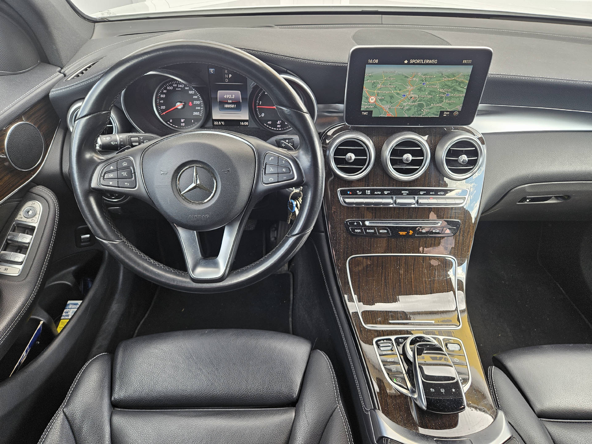 MERCEDES-BENZ GLC 250 d Exclusive 4m * Frisch ab MFK * Top Ausstattung *-image-7