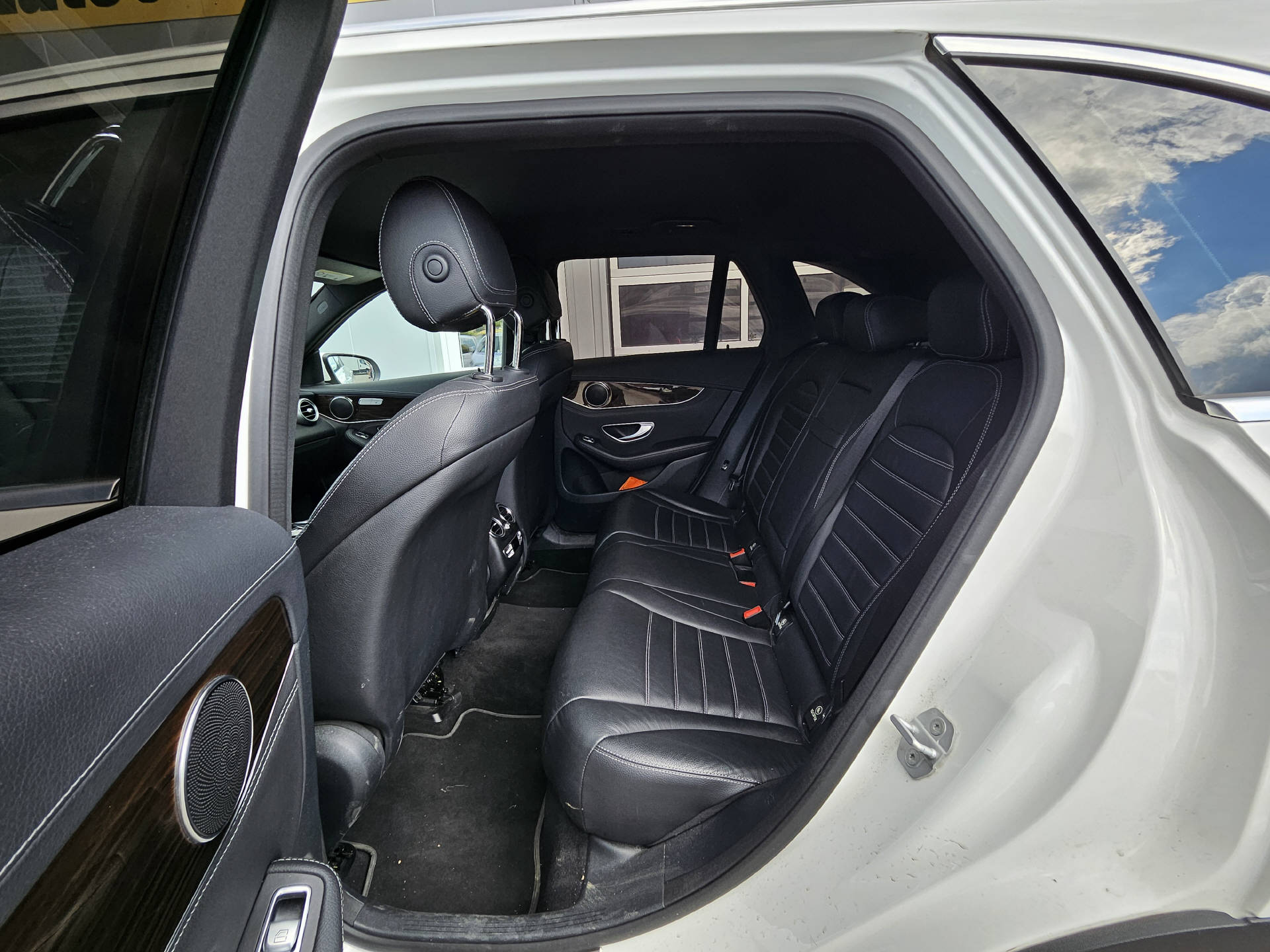 MERCEDES-BENZ GLC 250 d Exclusive 4m * Frisch ab MFK * Top Ausstattung *-image-12