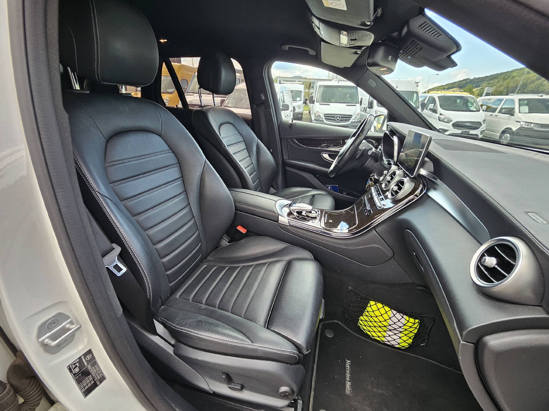 MERCEDES-BENZ GLC 250 d Exclusive 4m * Frisch ab MFK * Top Ausstattung *-image-14