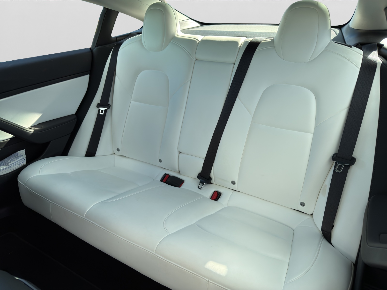 TESLA Model 3 Performance Dual Motor AWD-image-10