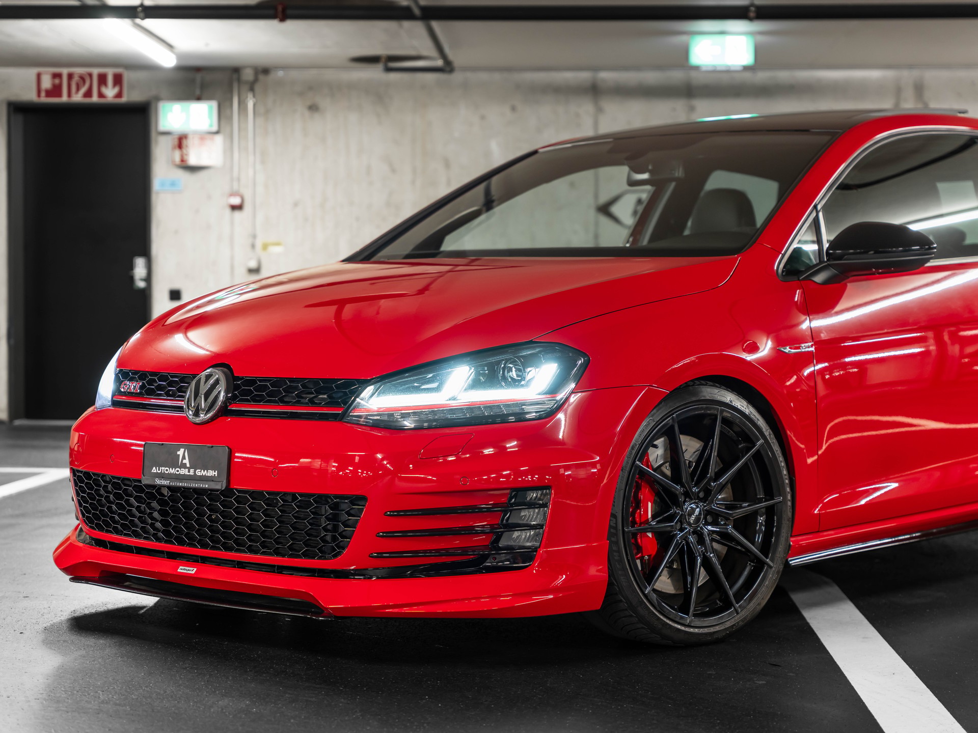VW Golf 2.0 TSI GTI Performance DSG **APR 420PS**-showroom-element-1
