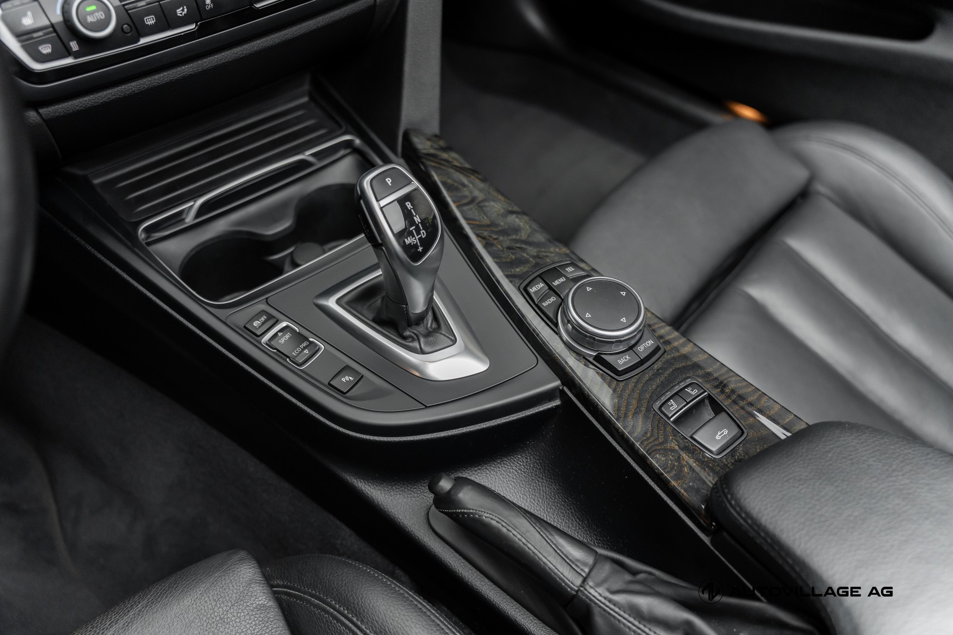 BMW 435i Cabriolet xDrive M Sport Steptronic-image-14
