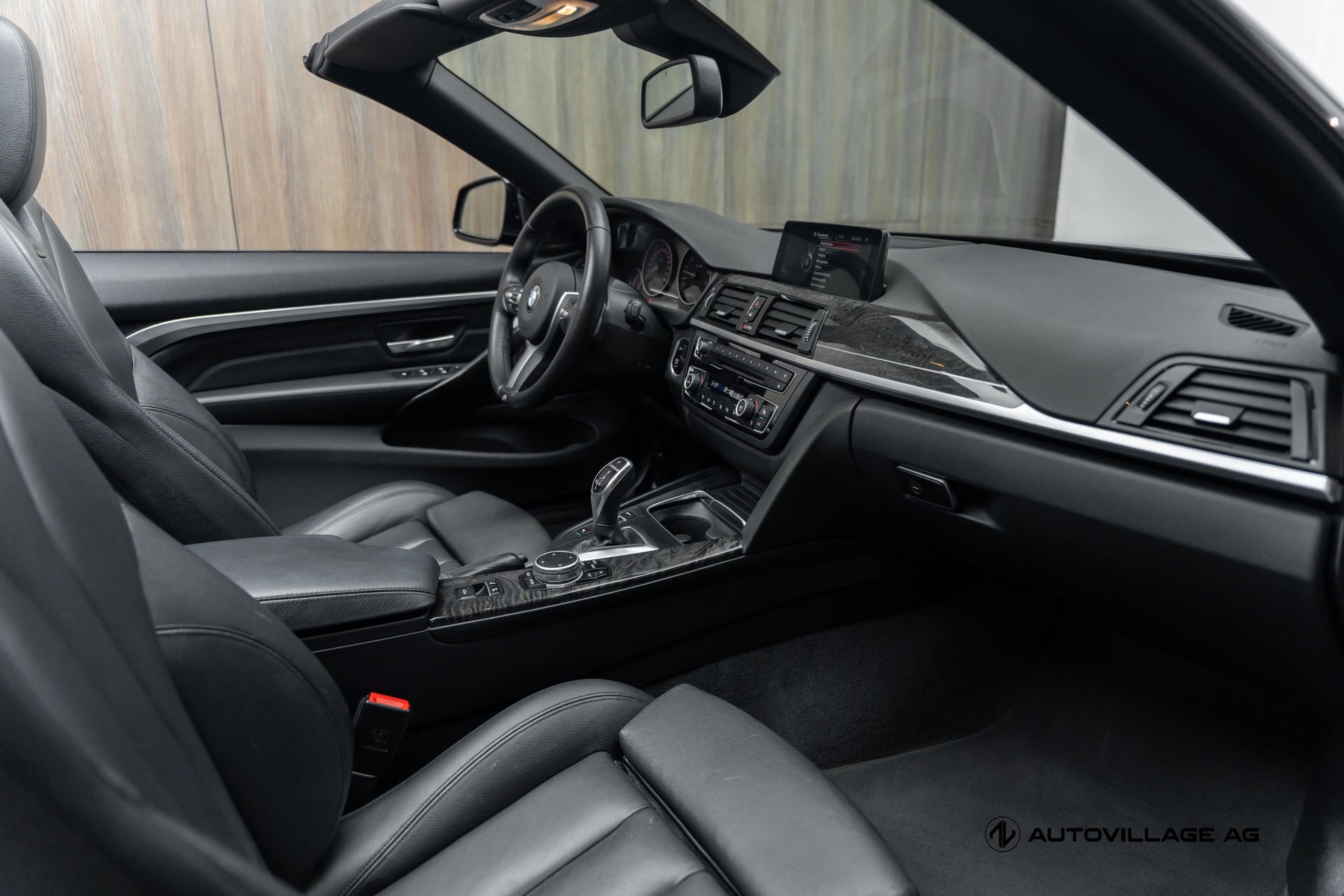 BMW 435i Cabriolet xDrive M Sport Steptronic-image-8